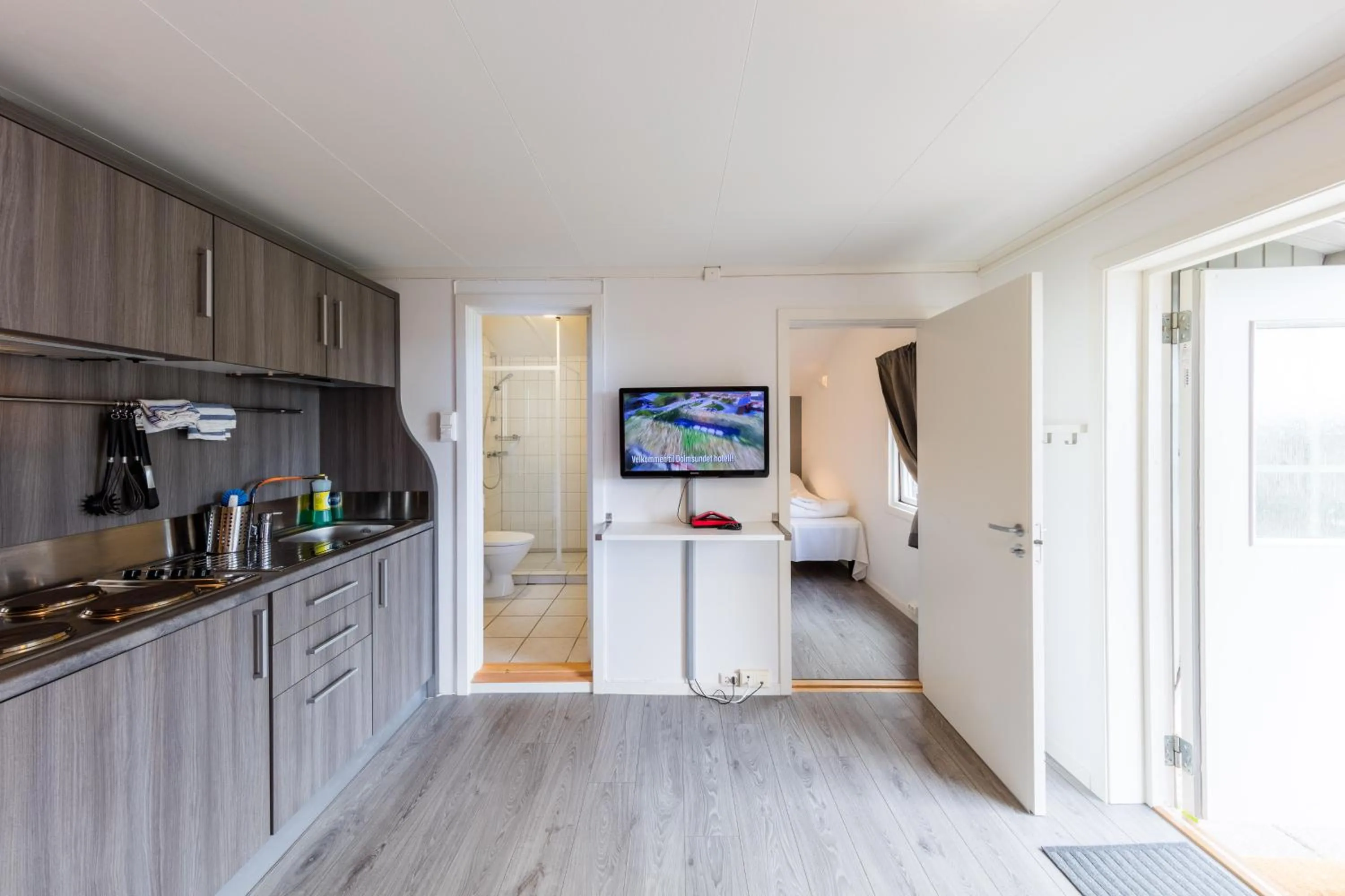 Kitchen or kitchenette in Dolmsundet Hotell Hitra