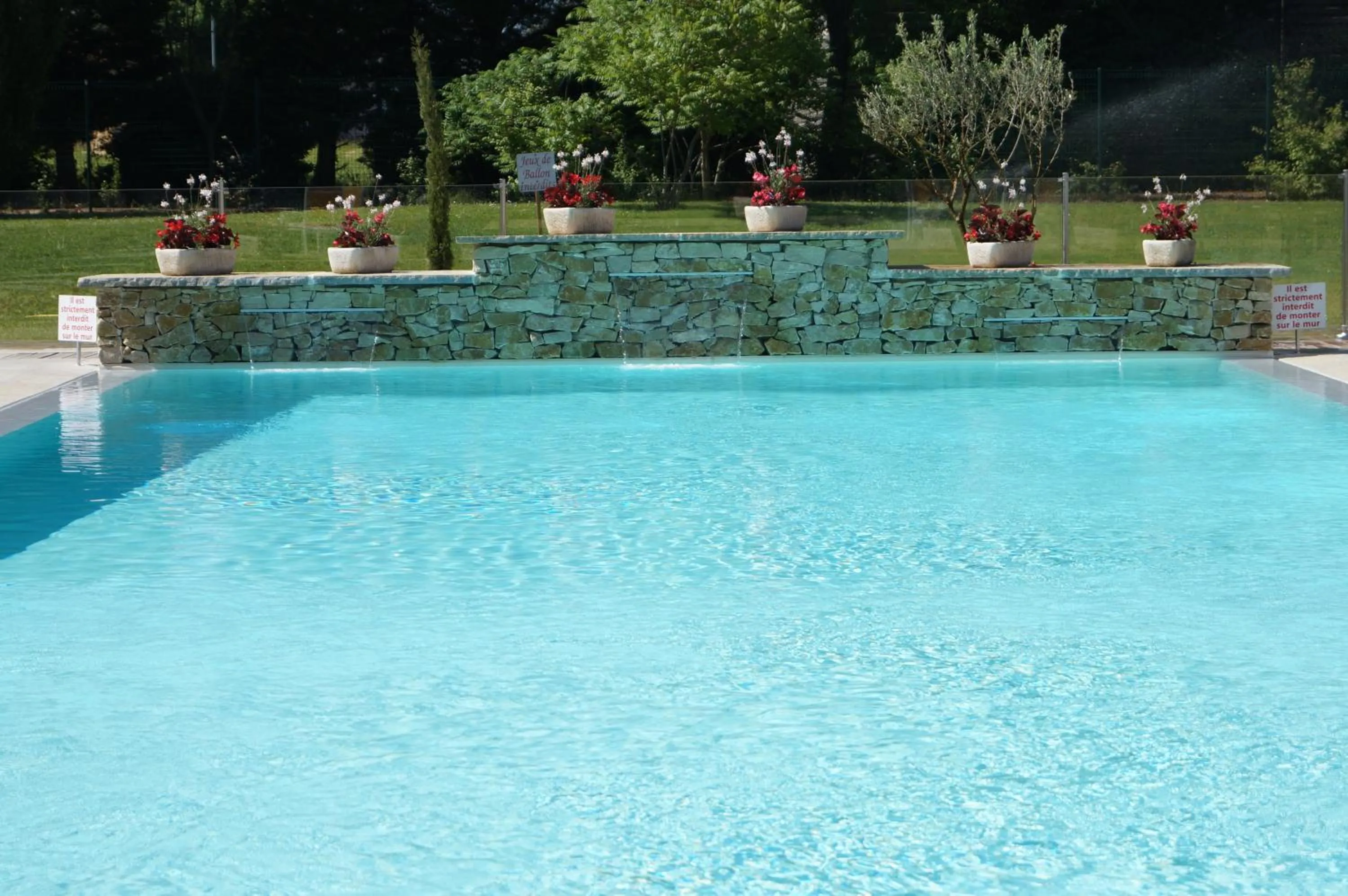 Day in Hotel Restaurant La Martiniere