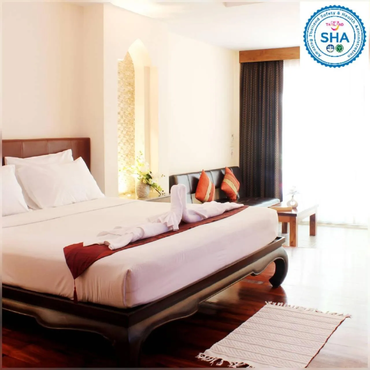 View (from property/room), Bed in Baan Pron Phateep