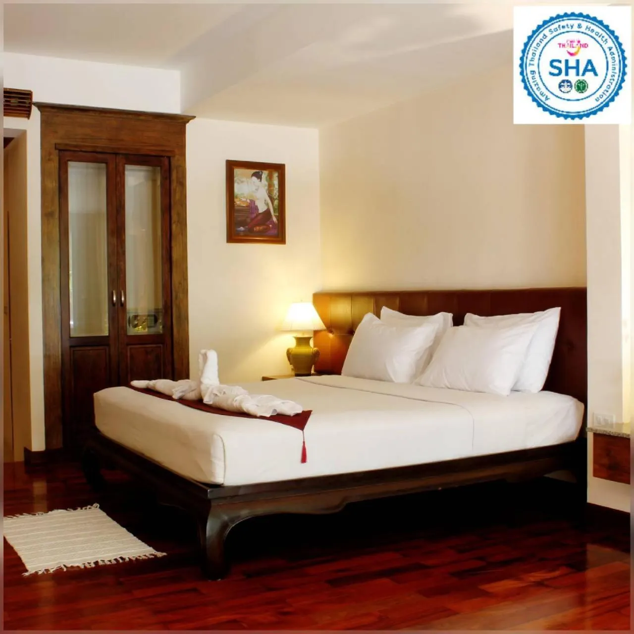 Bed in Baan Pron Phateep