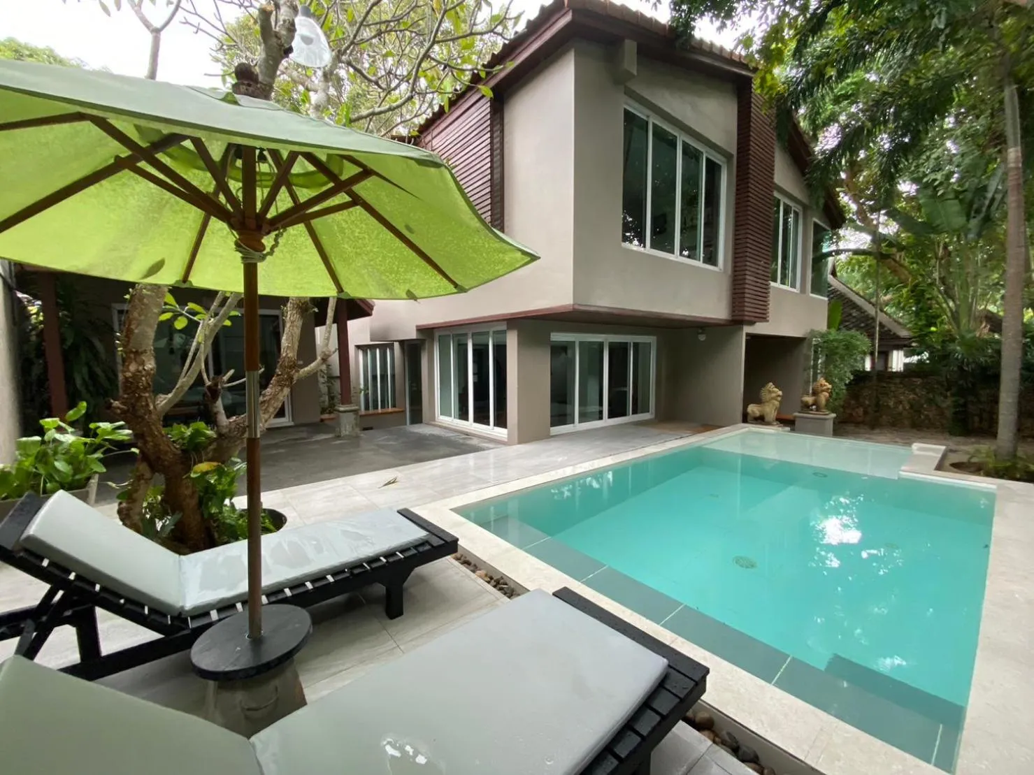 Swimming pool in Baan Khao Hua Jook