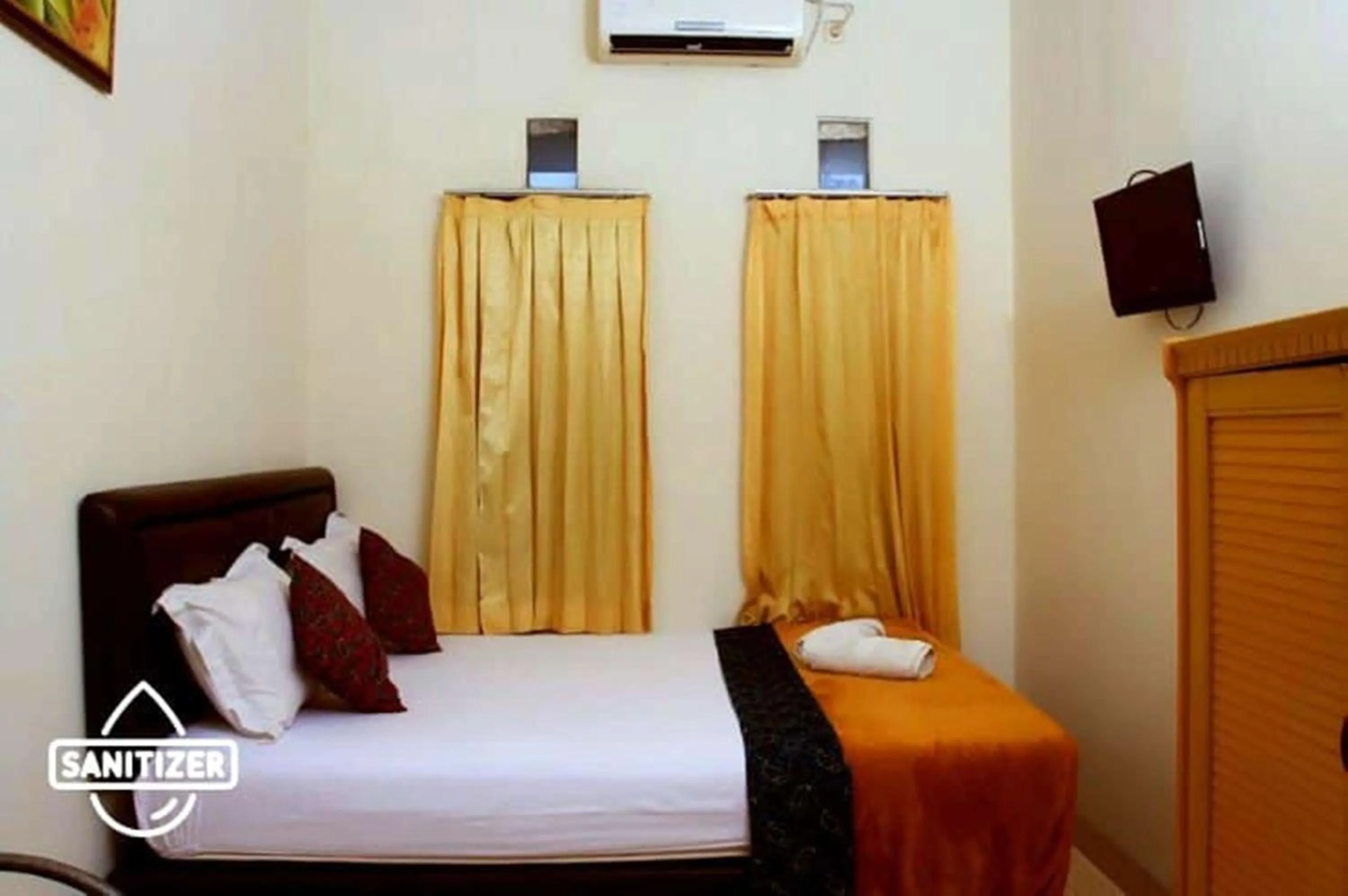 Bedroom, Bed in Unique Guesthouse