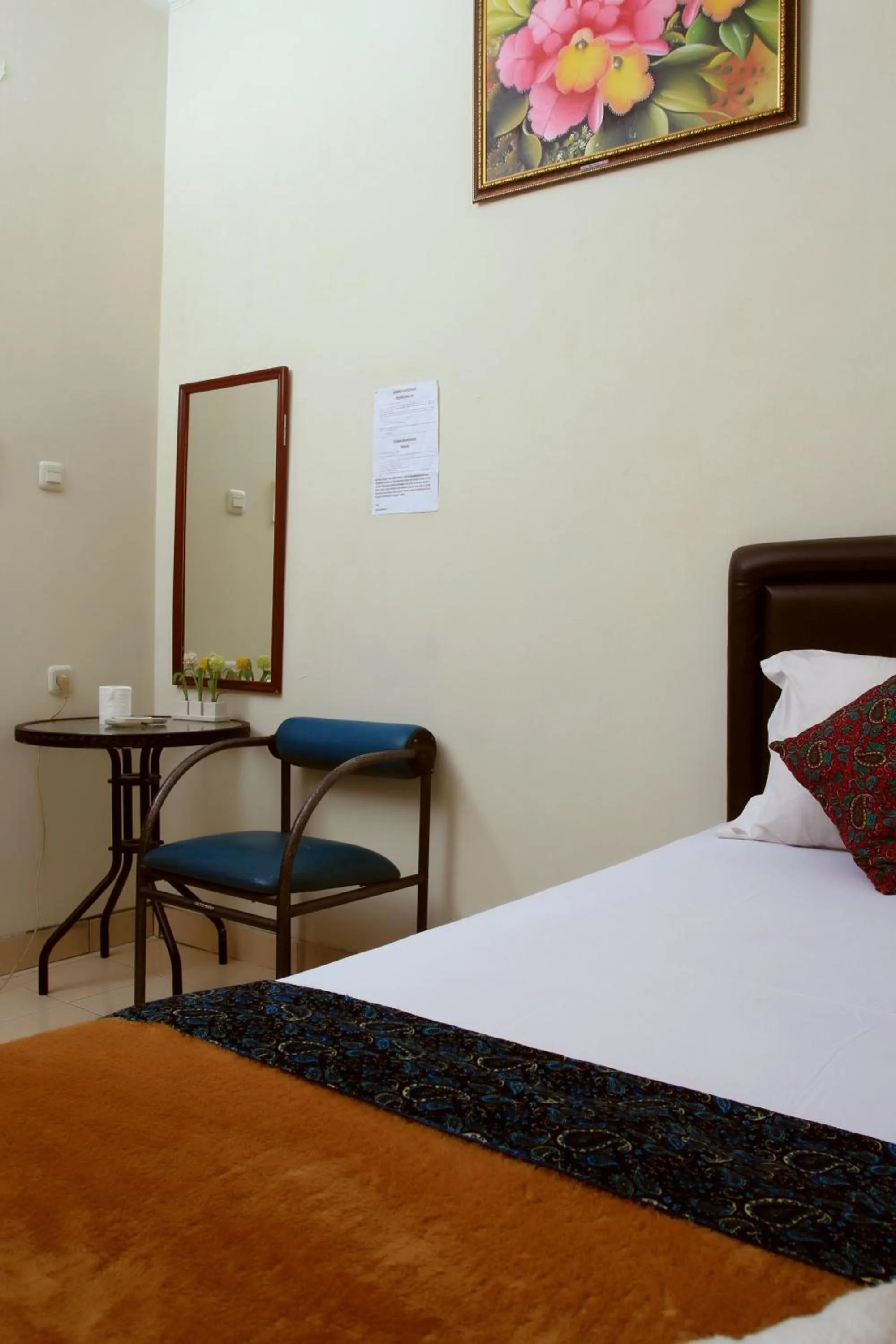 Seating area, Bed in Unique Guesthouse