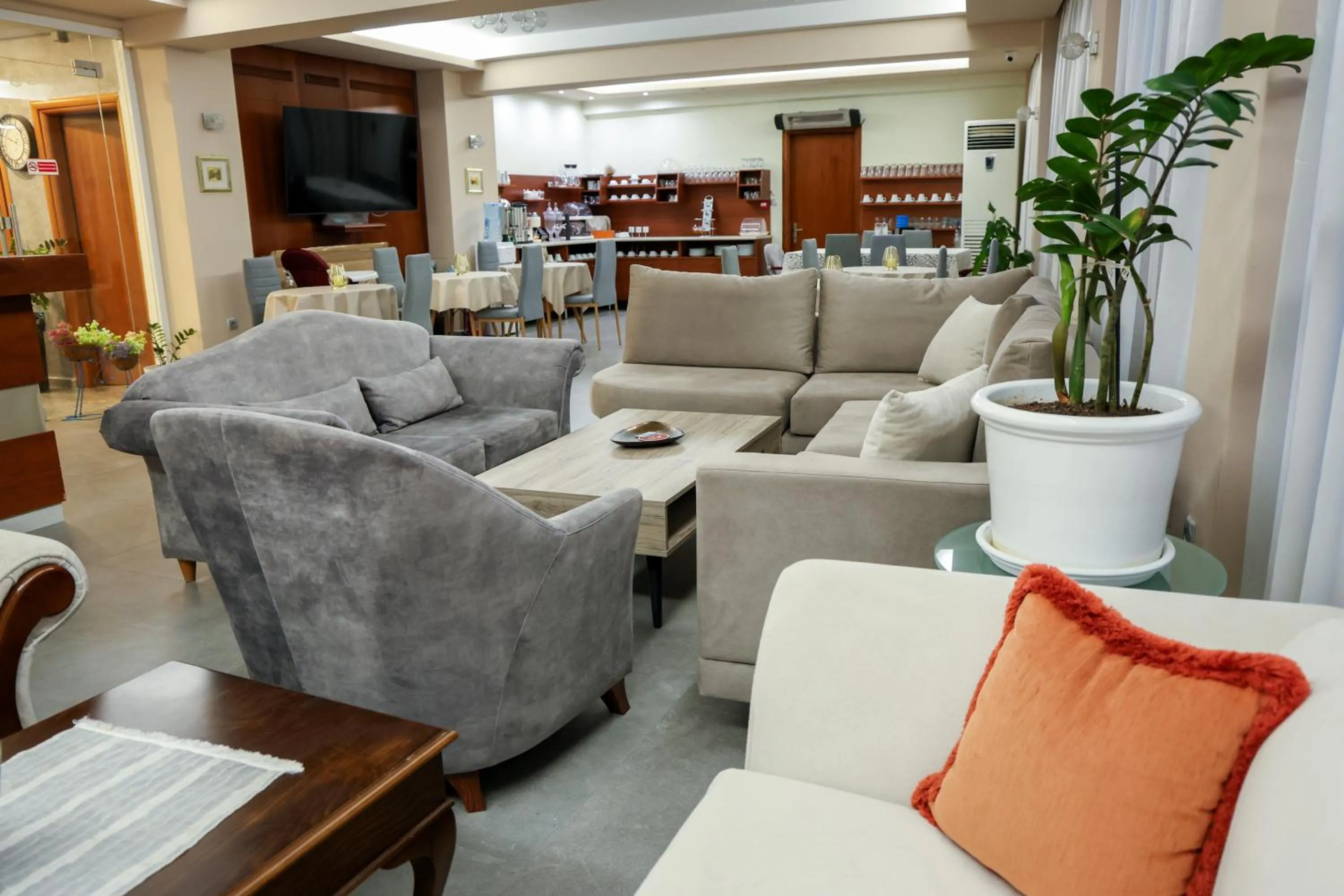 TV and multimedia in Marie Hotel