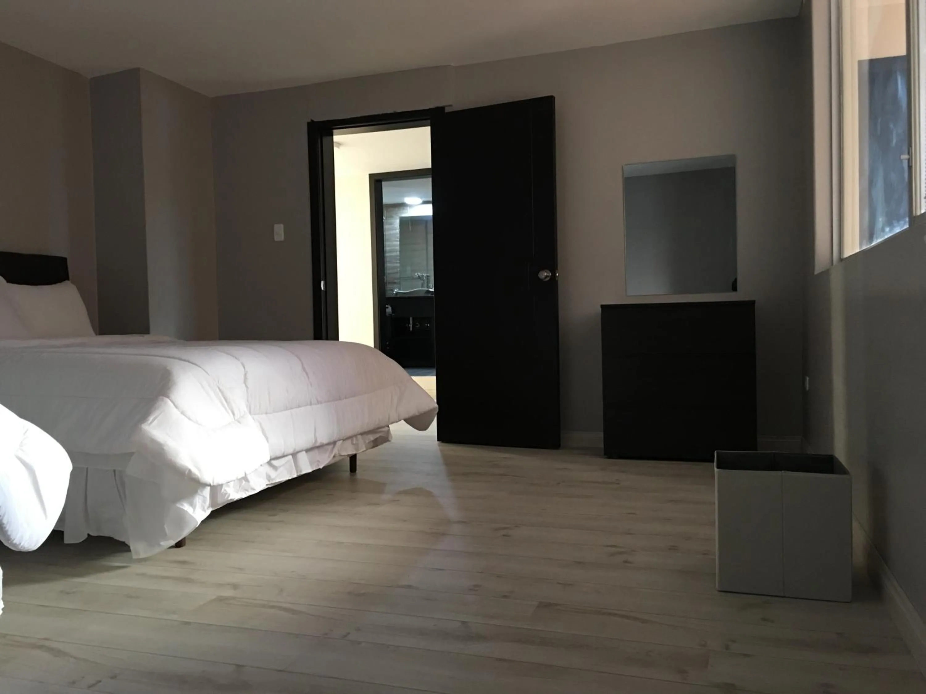 Photo of the whole room, Bed in Edificio Tofino