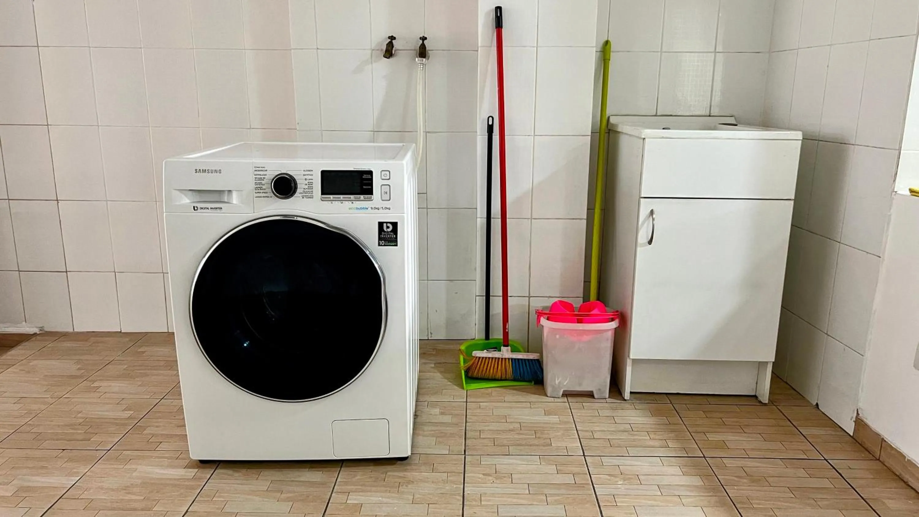 washing machine in Edificio Tofino