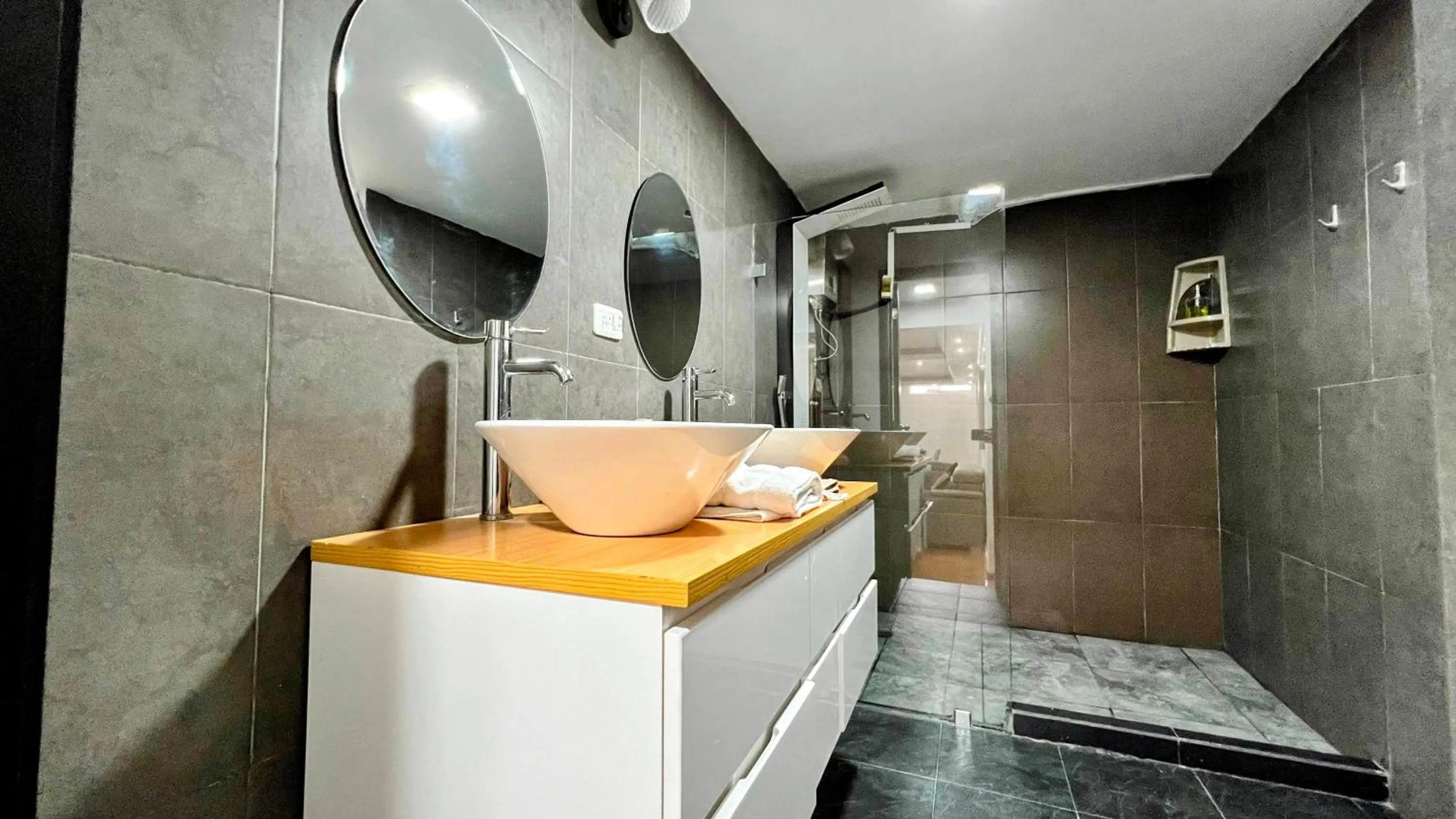 Shower in Edificio Tofino