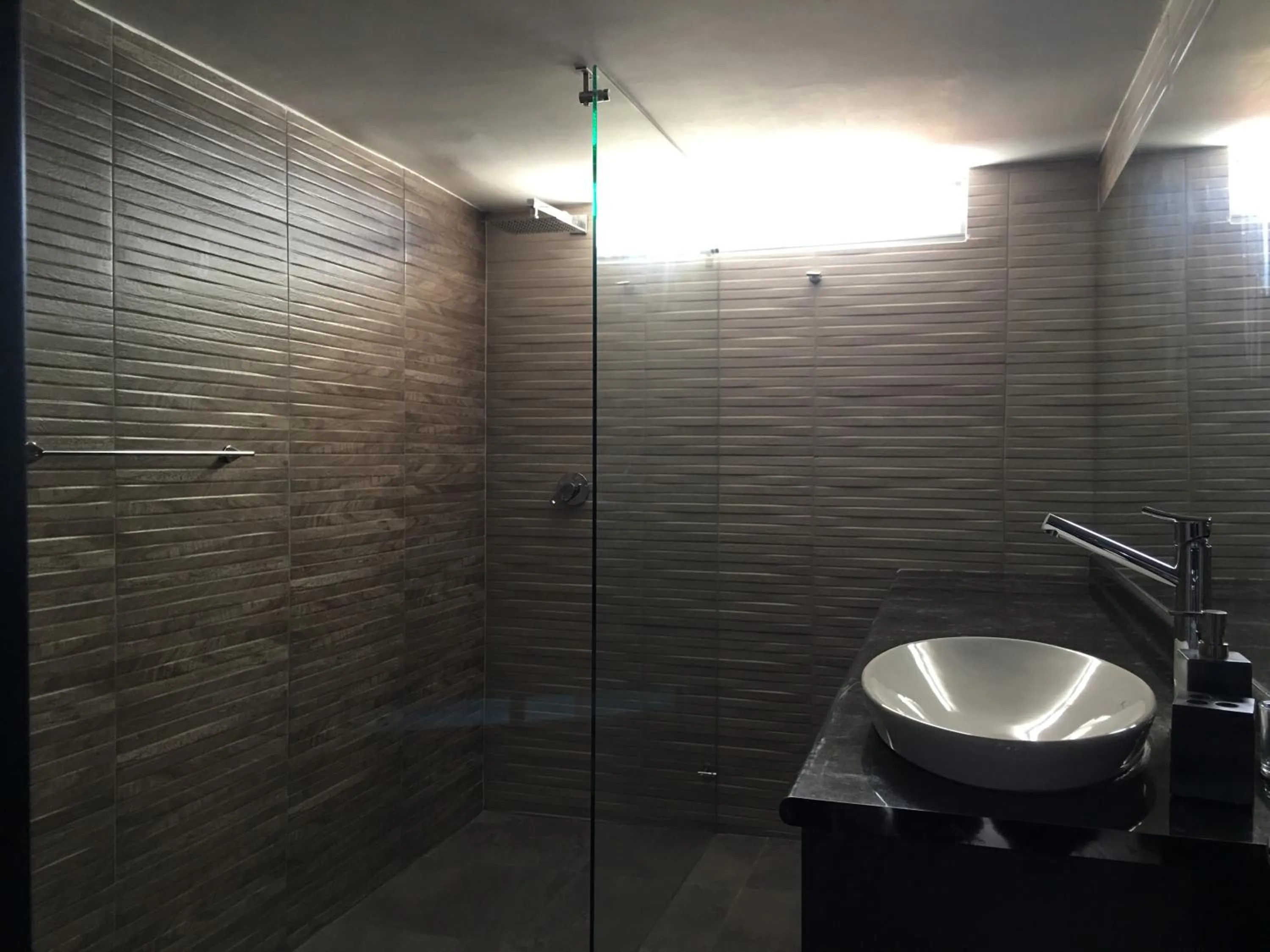 Shower in Edificio Tofino