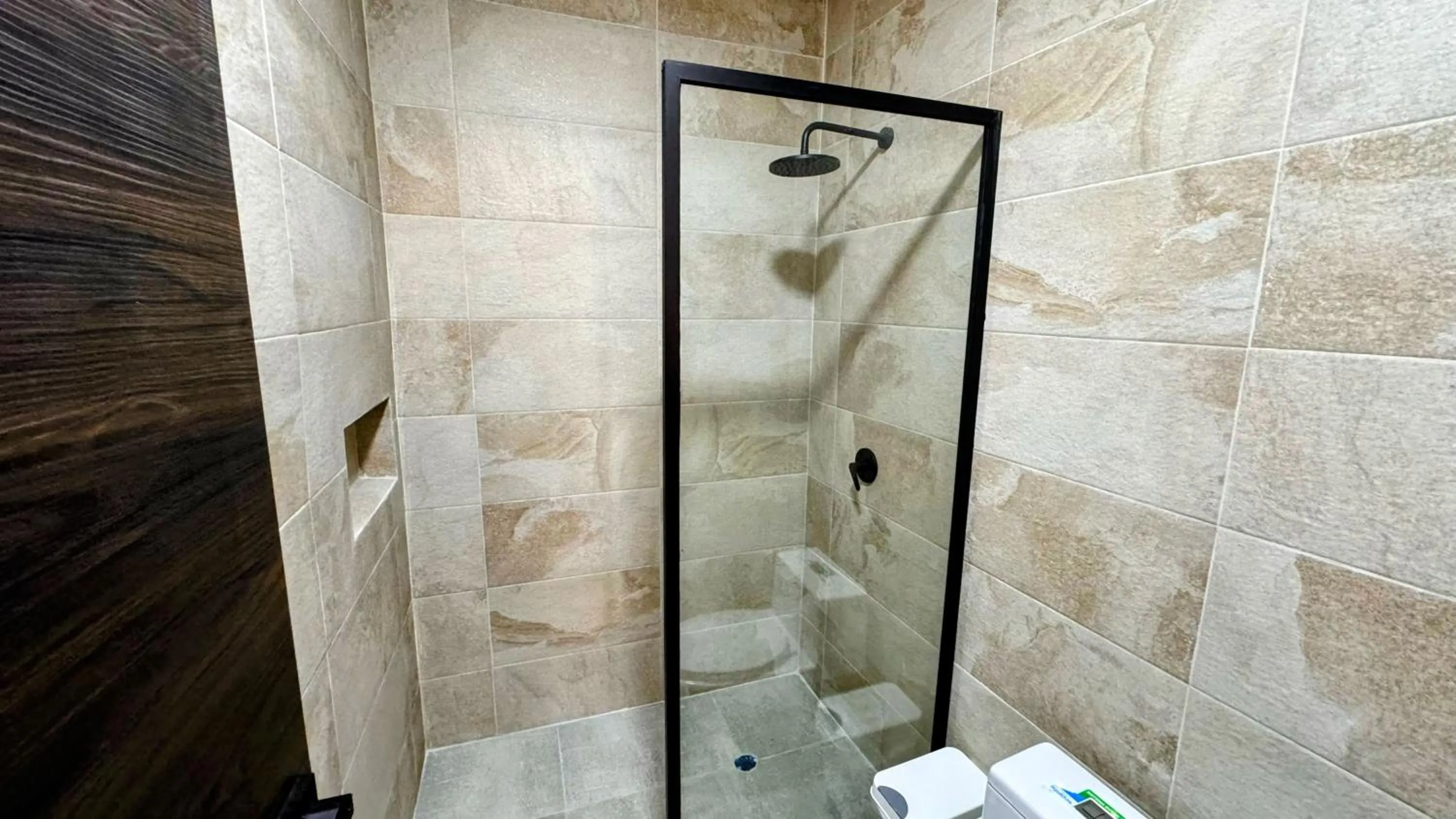 Shower in Edificio Tofino