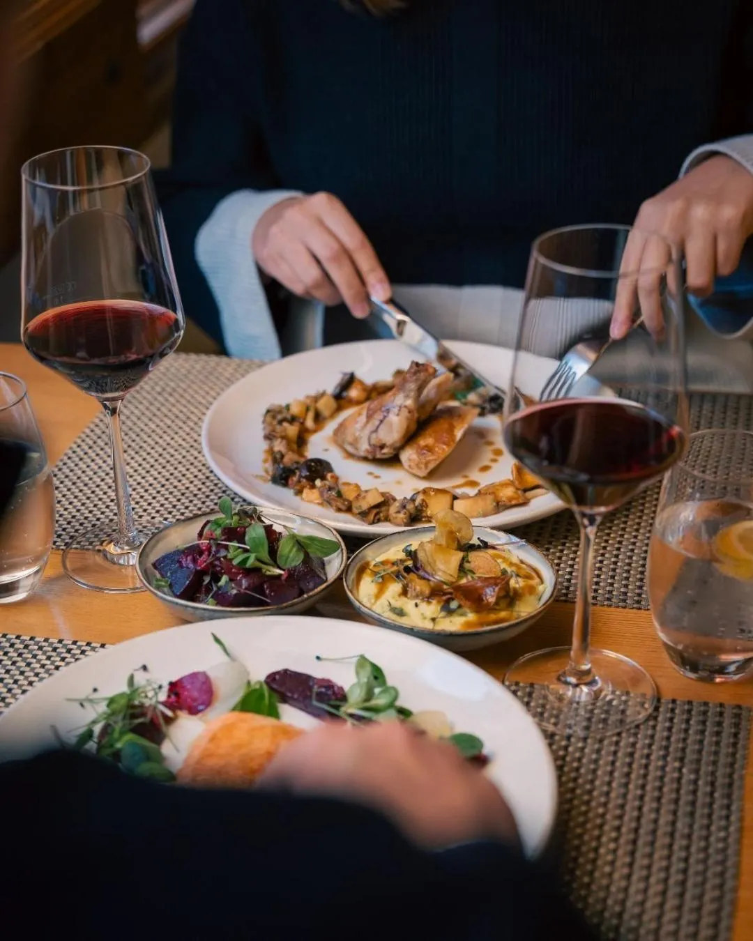 Food and drinks in Hotel de Commune