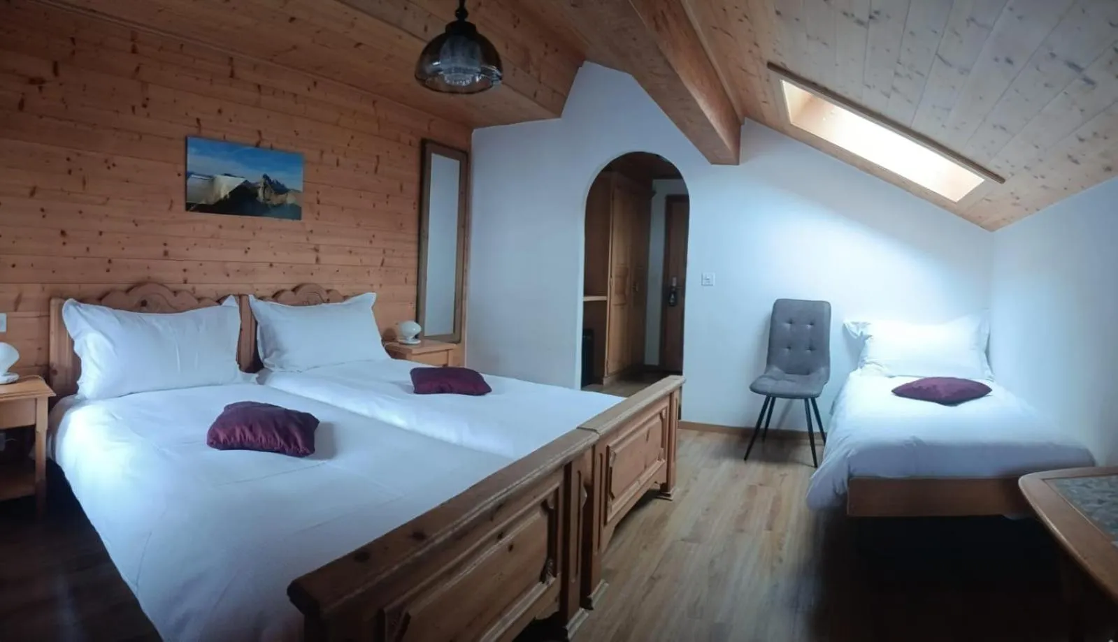 Bedroom in Hotel de Commune