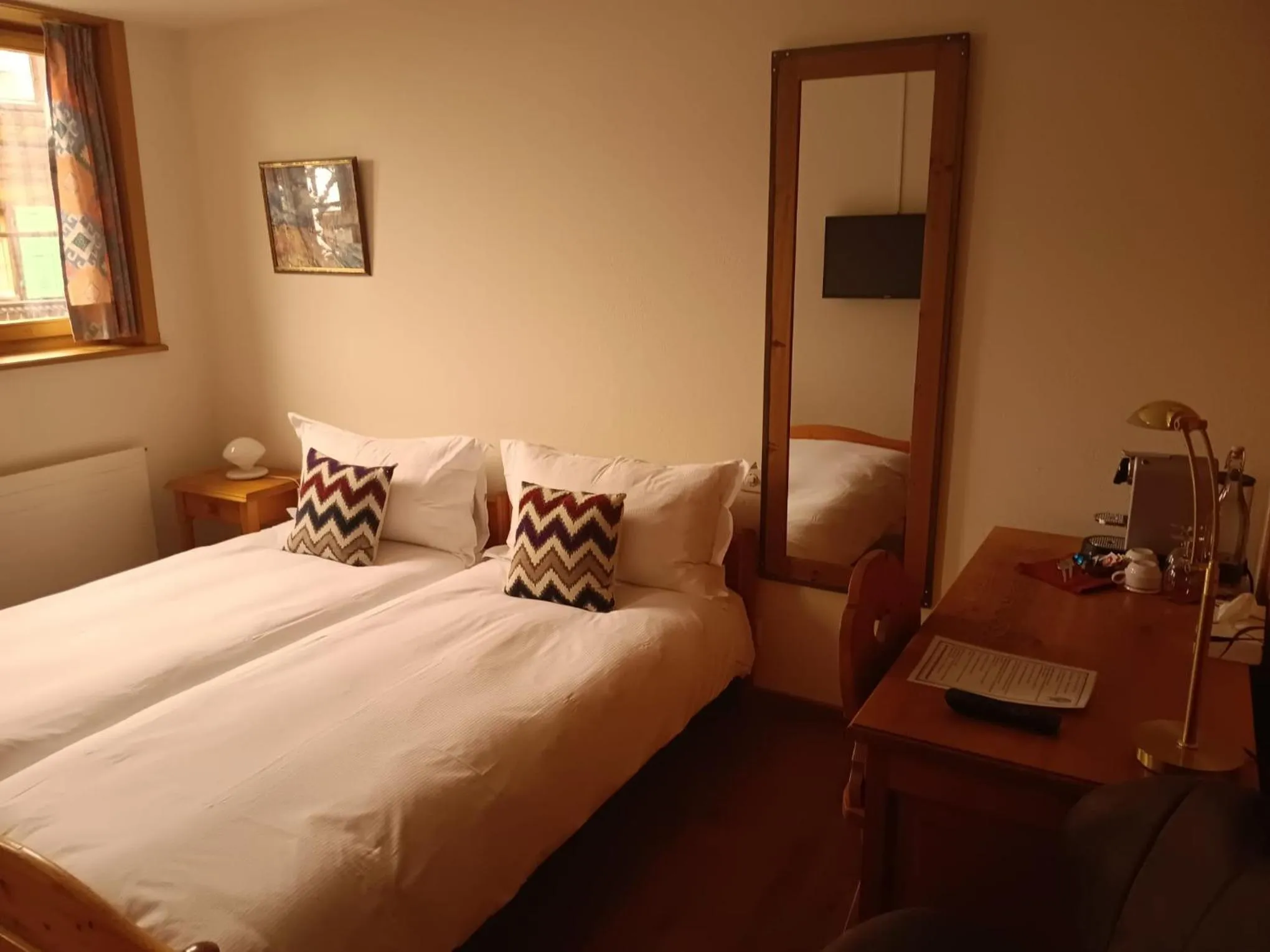 Photo of the whole room in Hotel de Commune