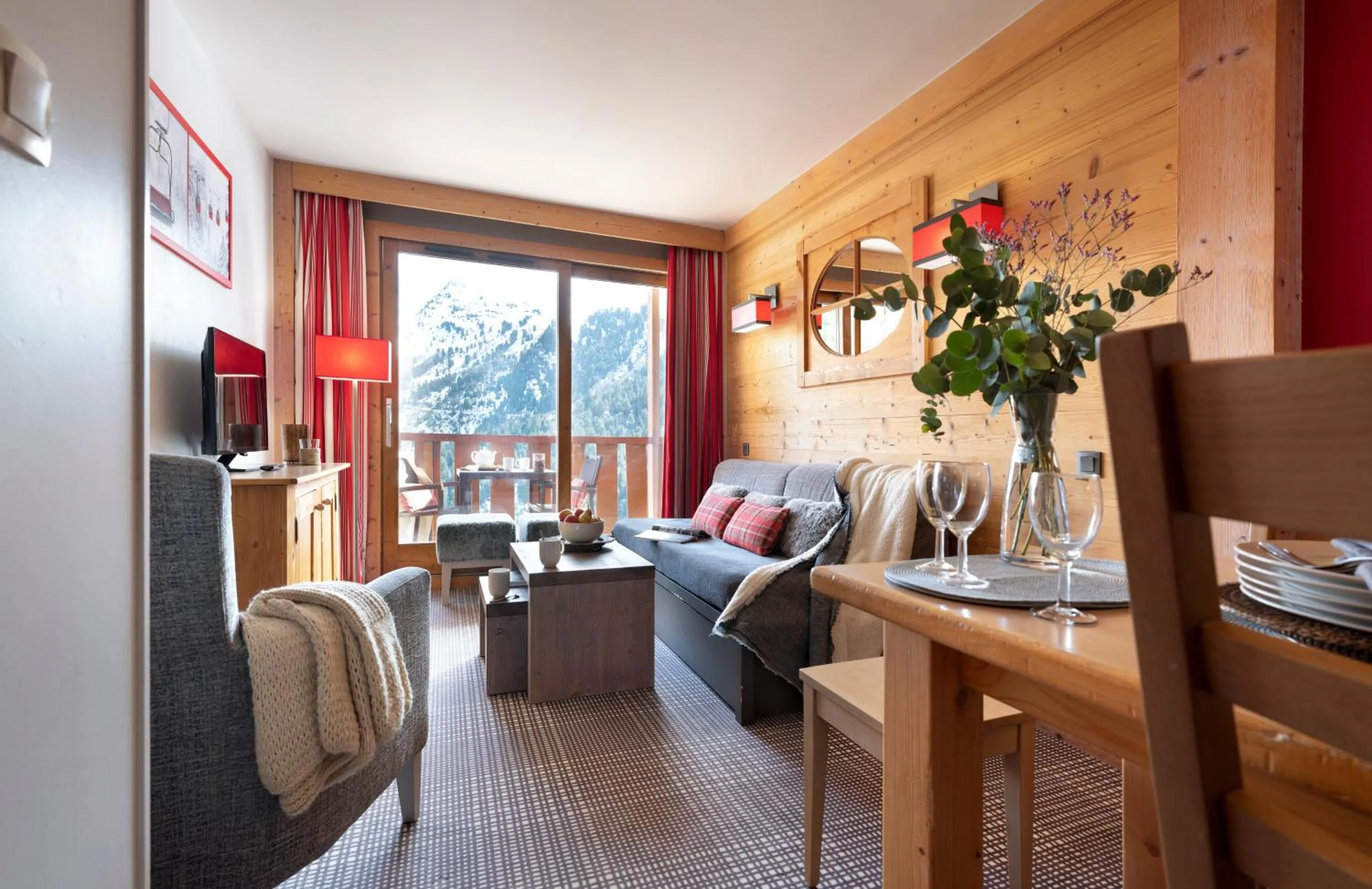 TV and multimedia in Résidence Pierre & Vacances Premium les Crets