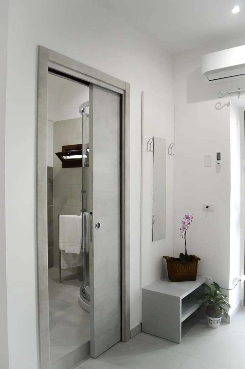 Shower in B&B Dolce Idea