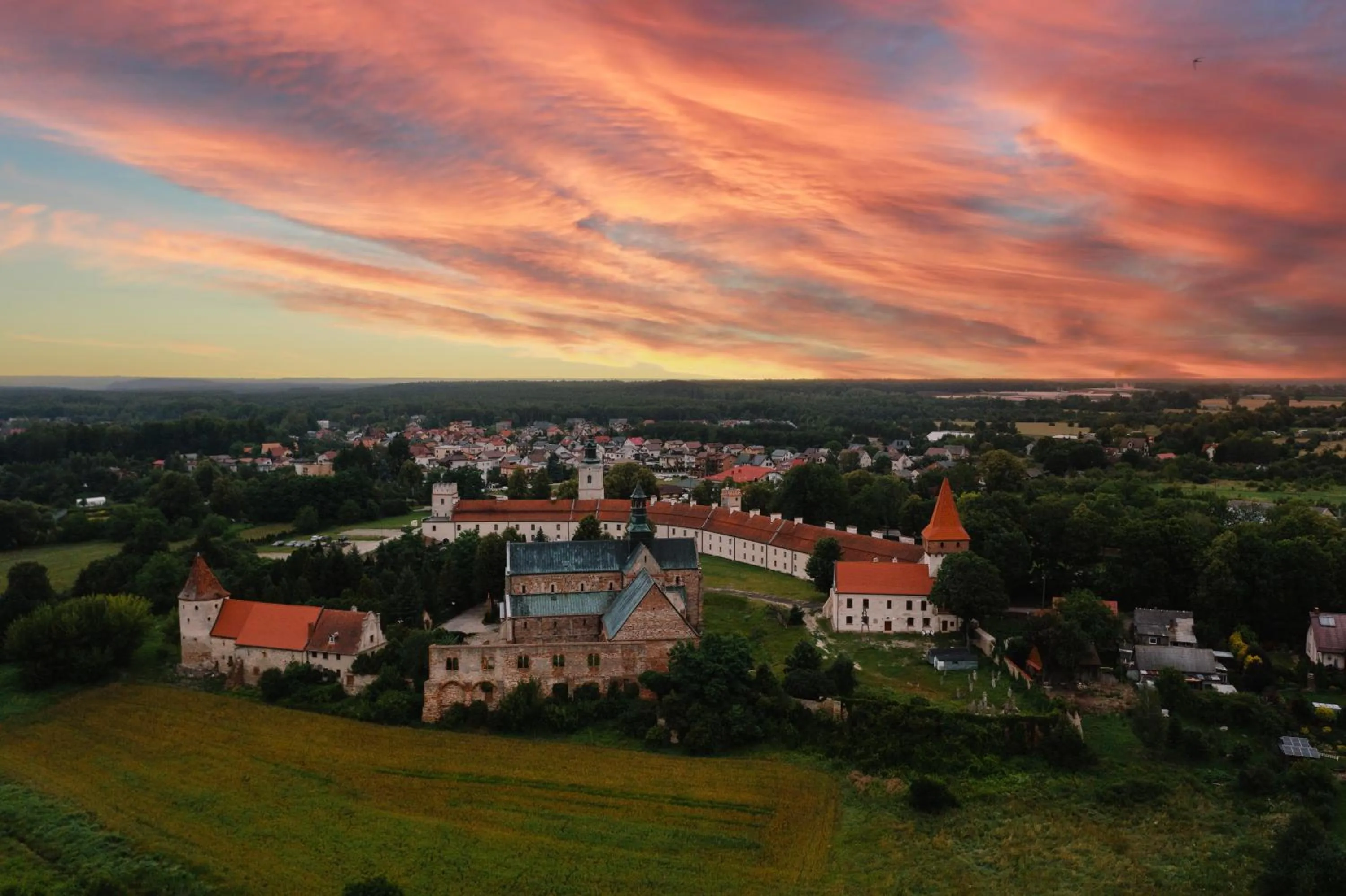 Property building in Hotel Podklasztorze