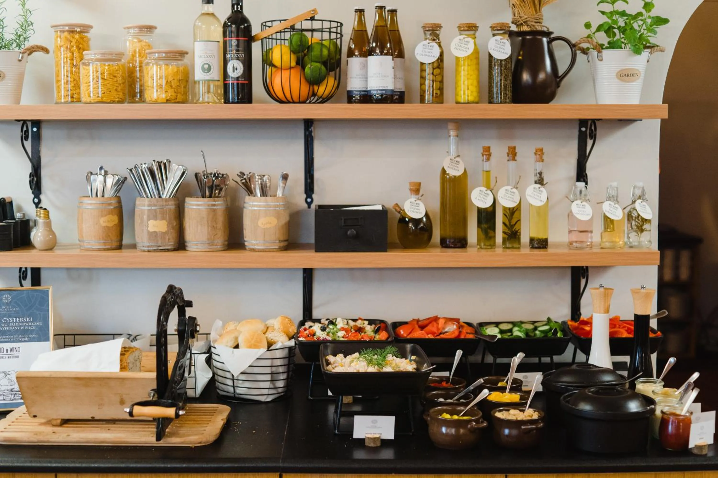 Breakfast in Hotel Podklasztorze