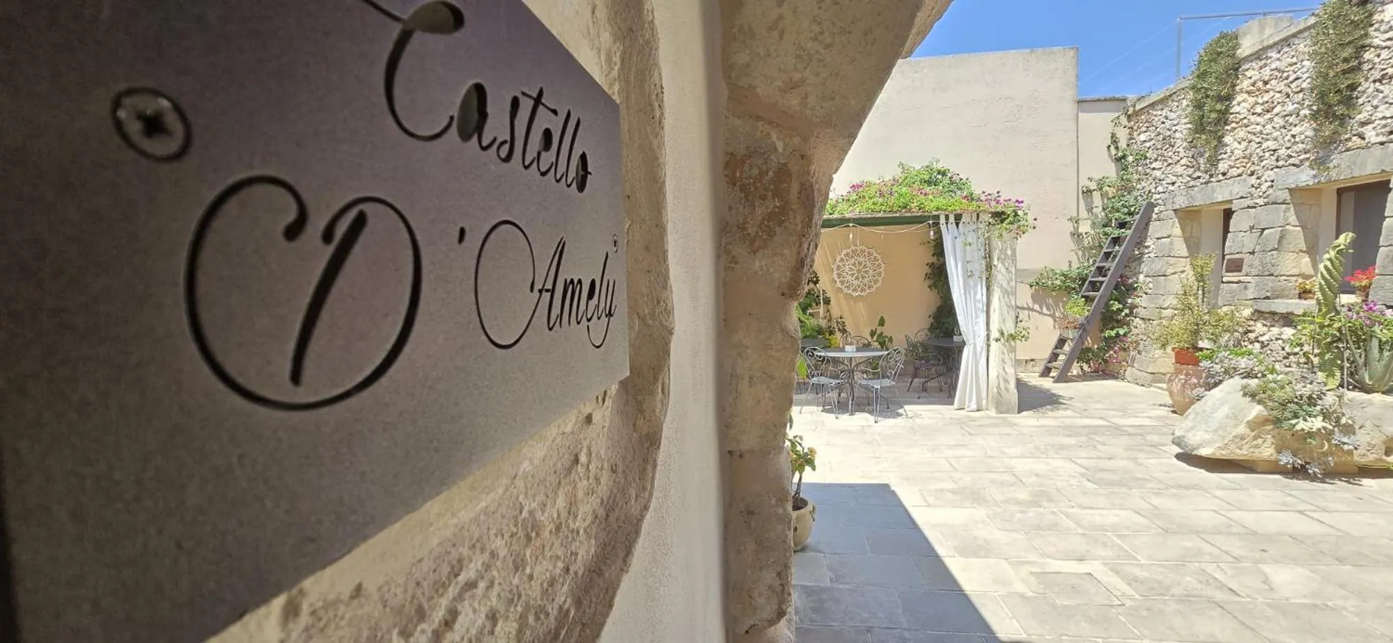 Property building in Salento Ada's House