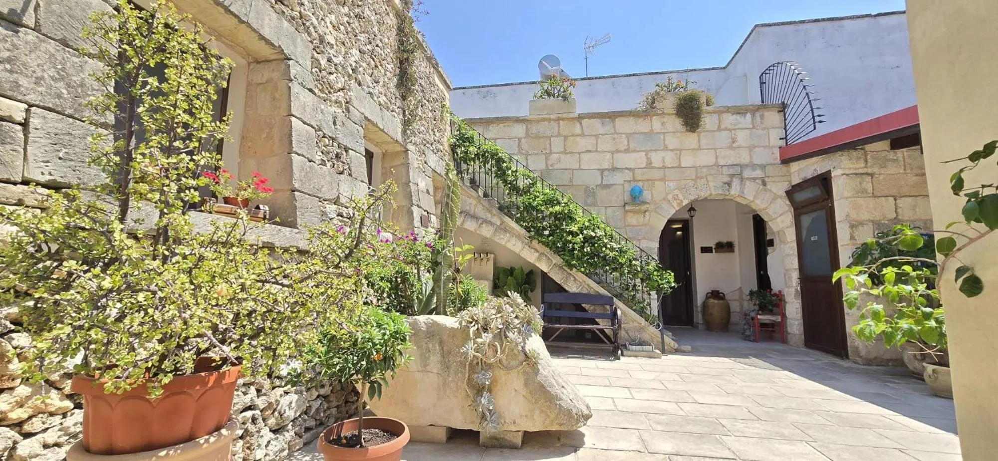 Property building in Salento Ada's House