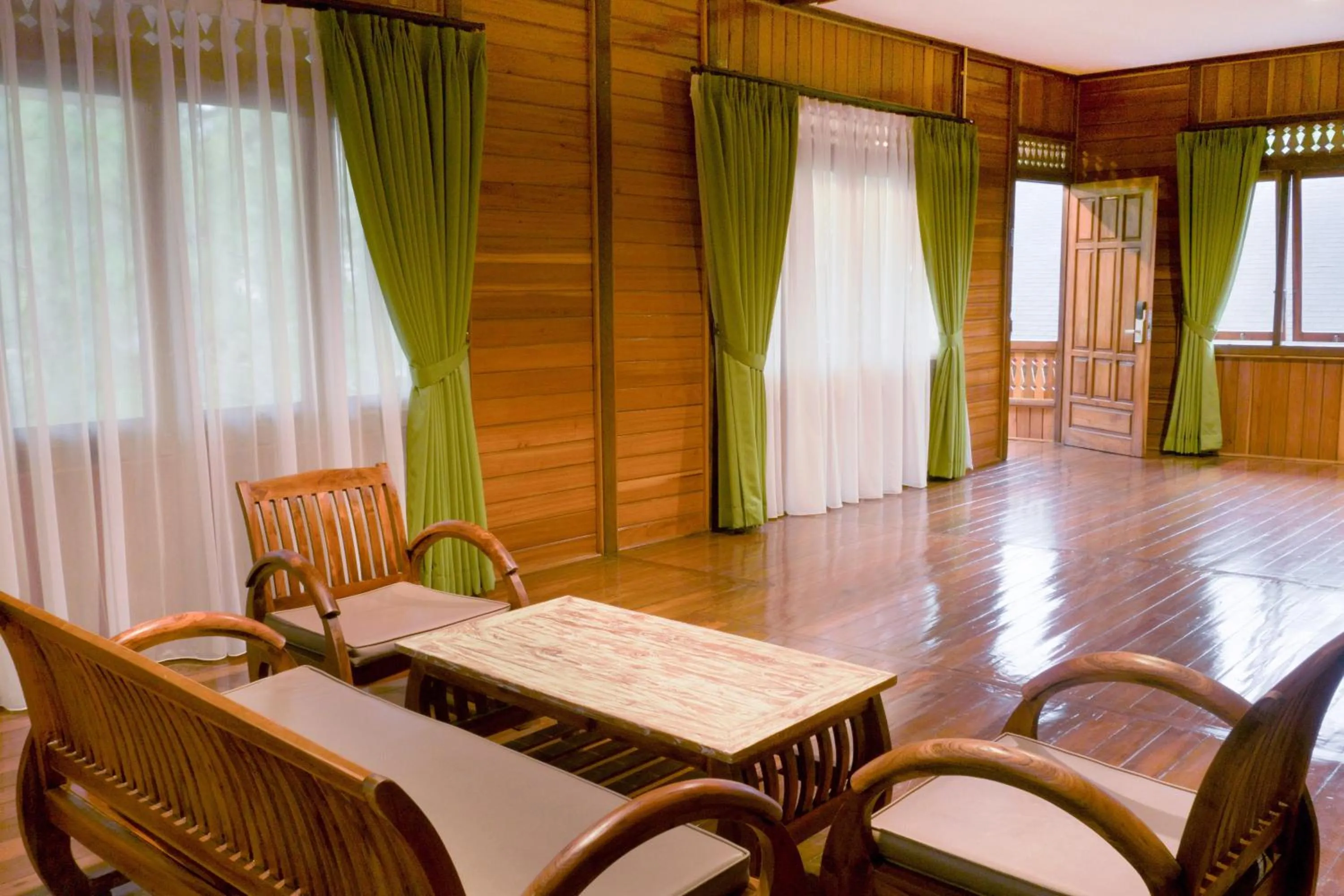Living room in Jambuluwuk Convention Hall & Resort Batu