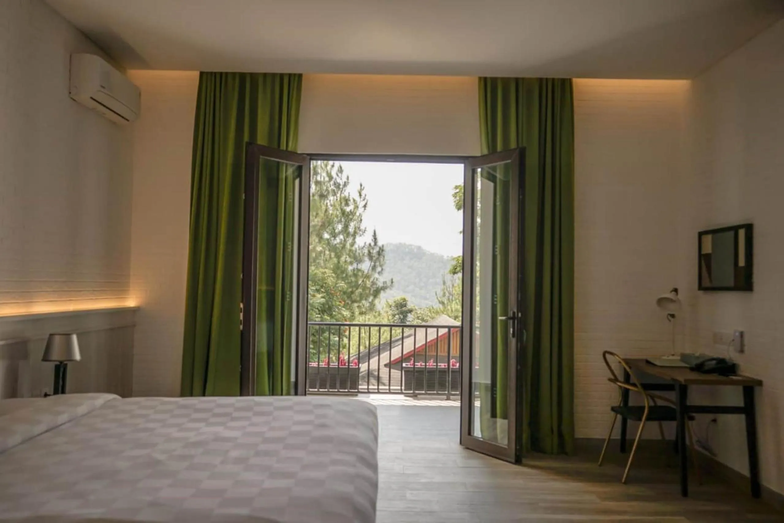 Bedroom, Bed in Jambuluwuk Convention Hall & Resort Batu