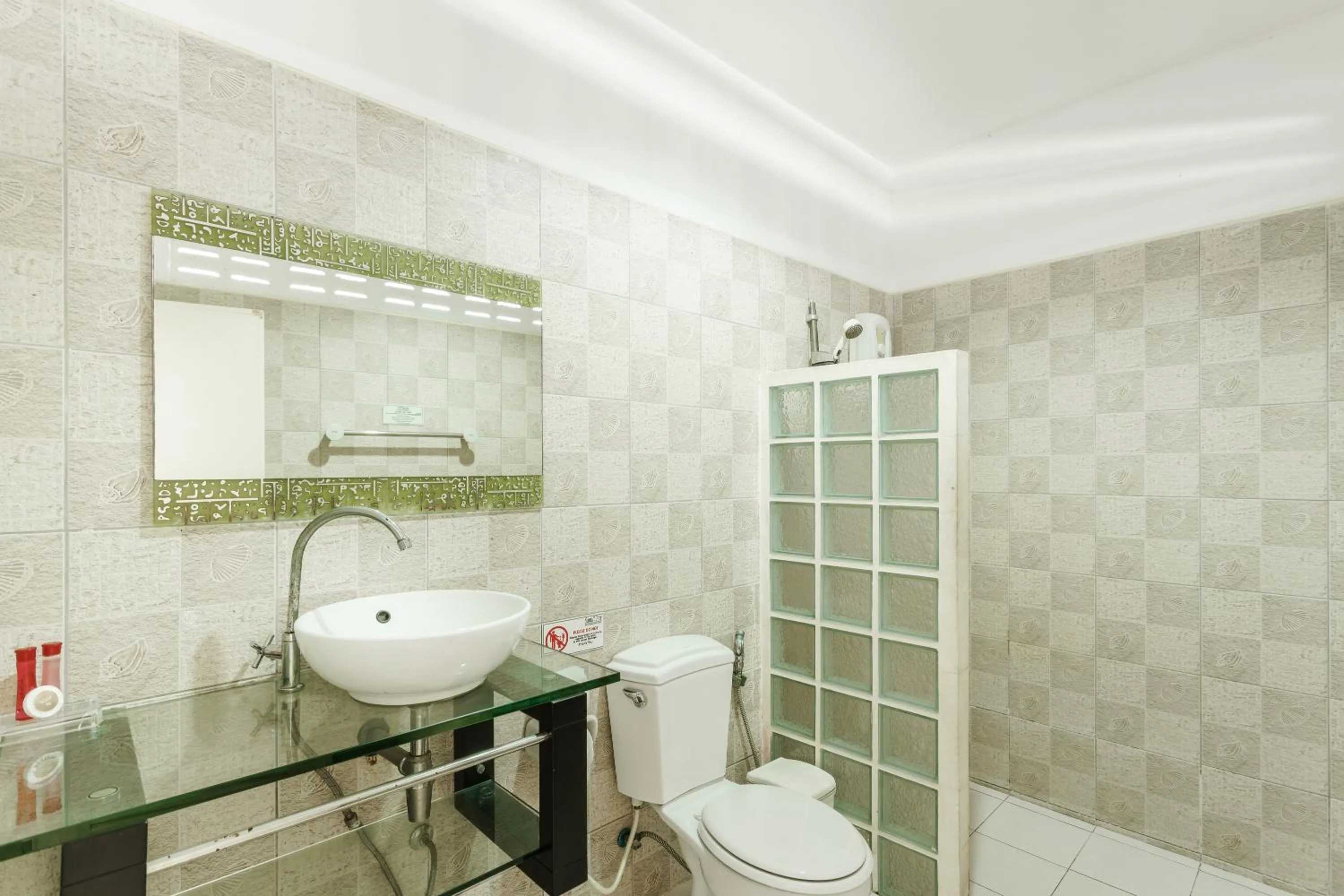 Bathroom in Samui Pier Beach Front & Resort