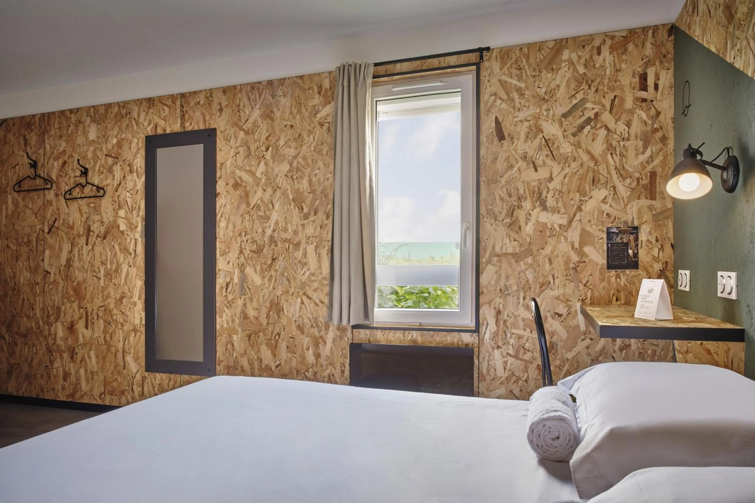 Bed in The Originals Access, Hôtel Moustache, Seclin