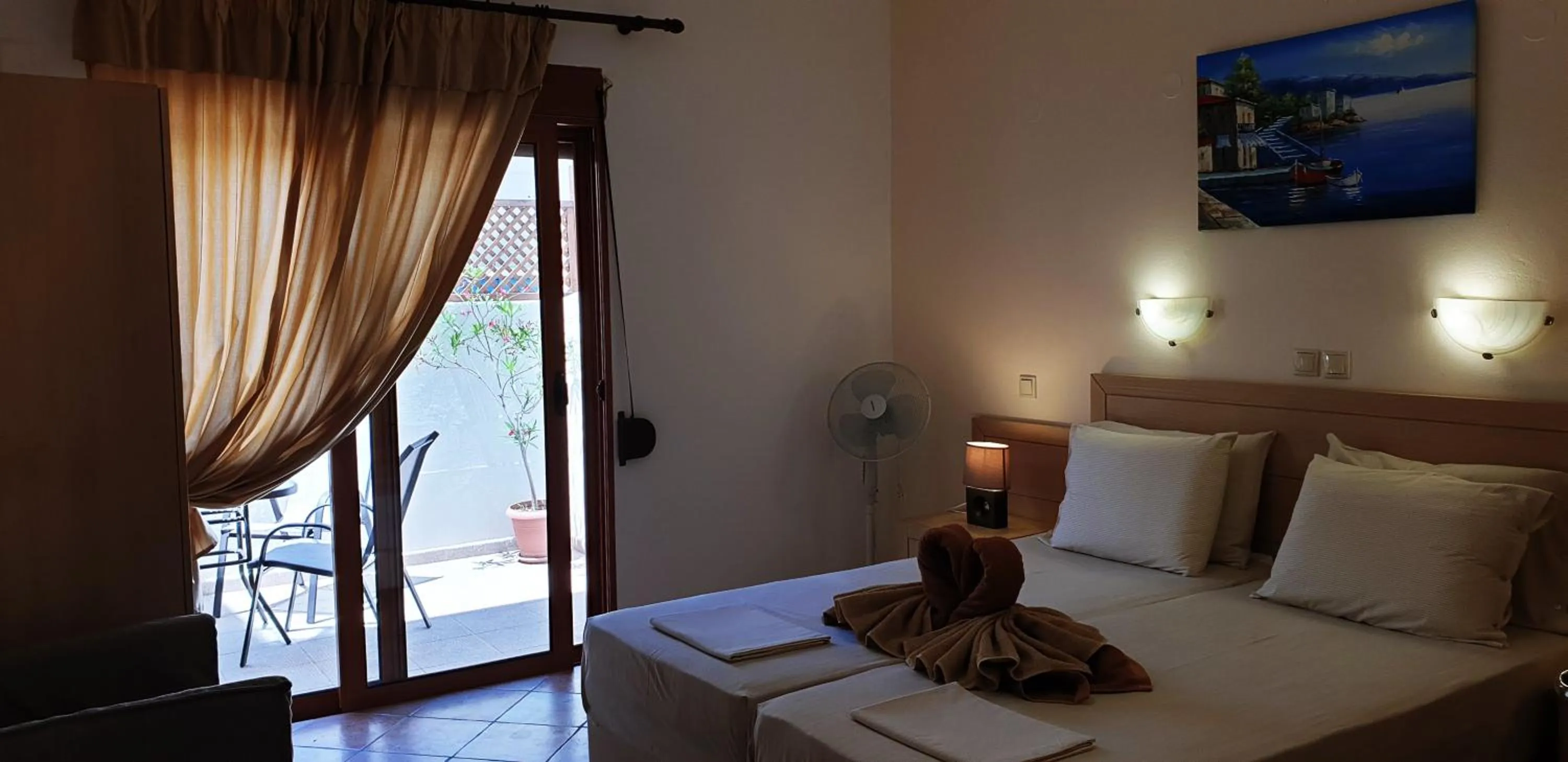 Bedroom, Bed in Apollo Studios