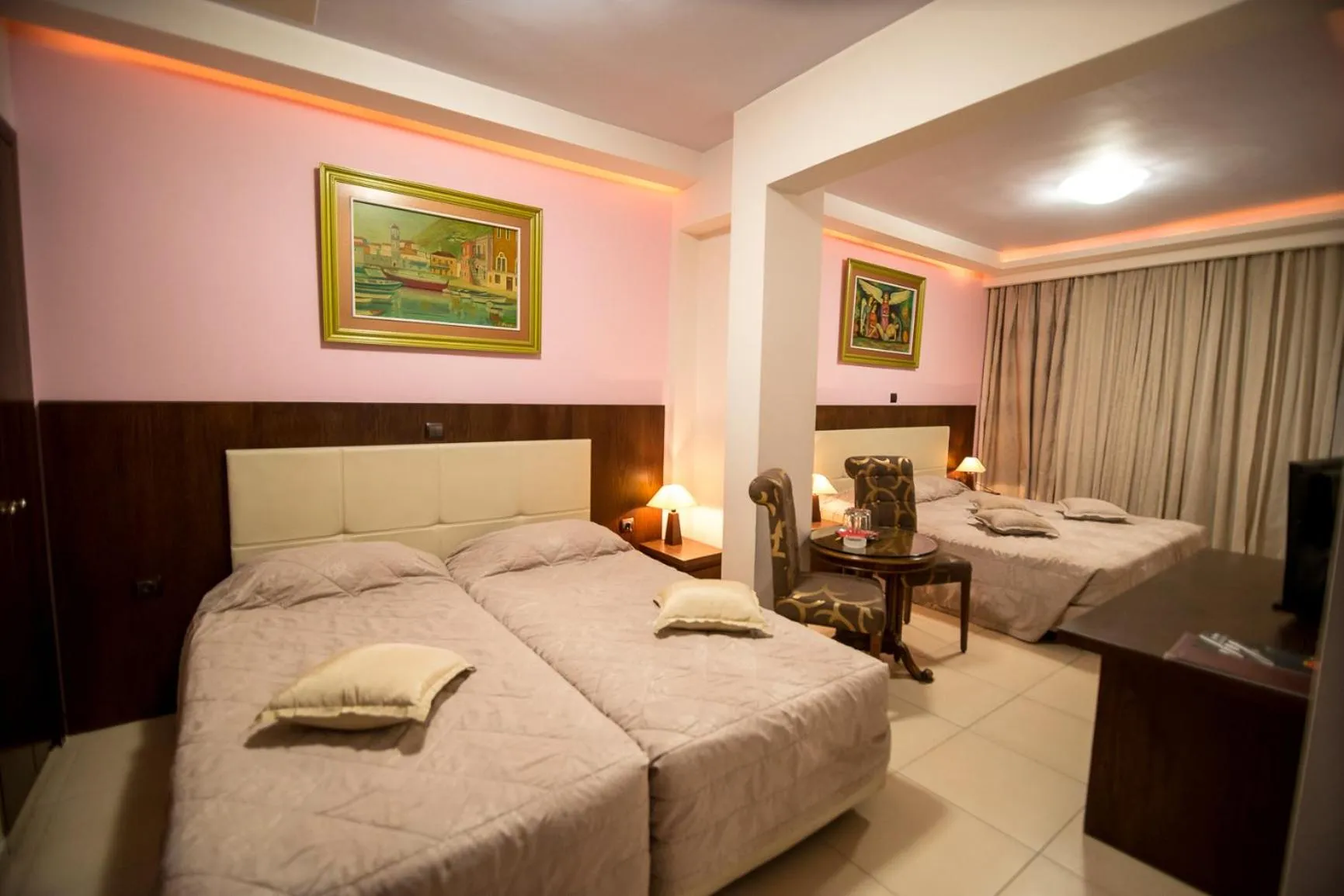 Bed in Panorama Hotel