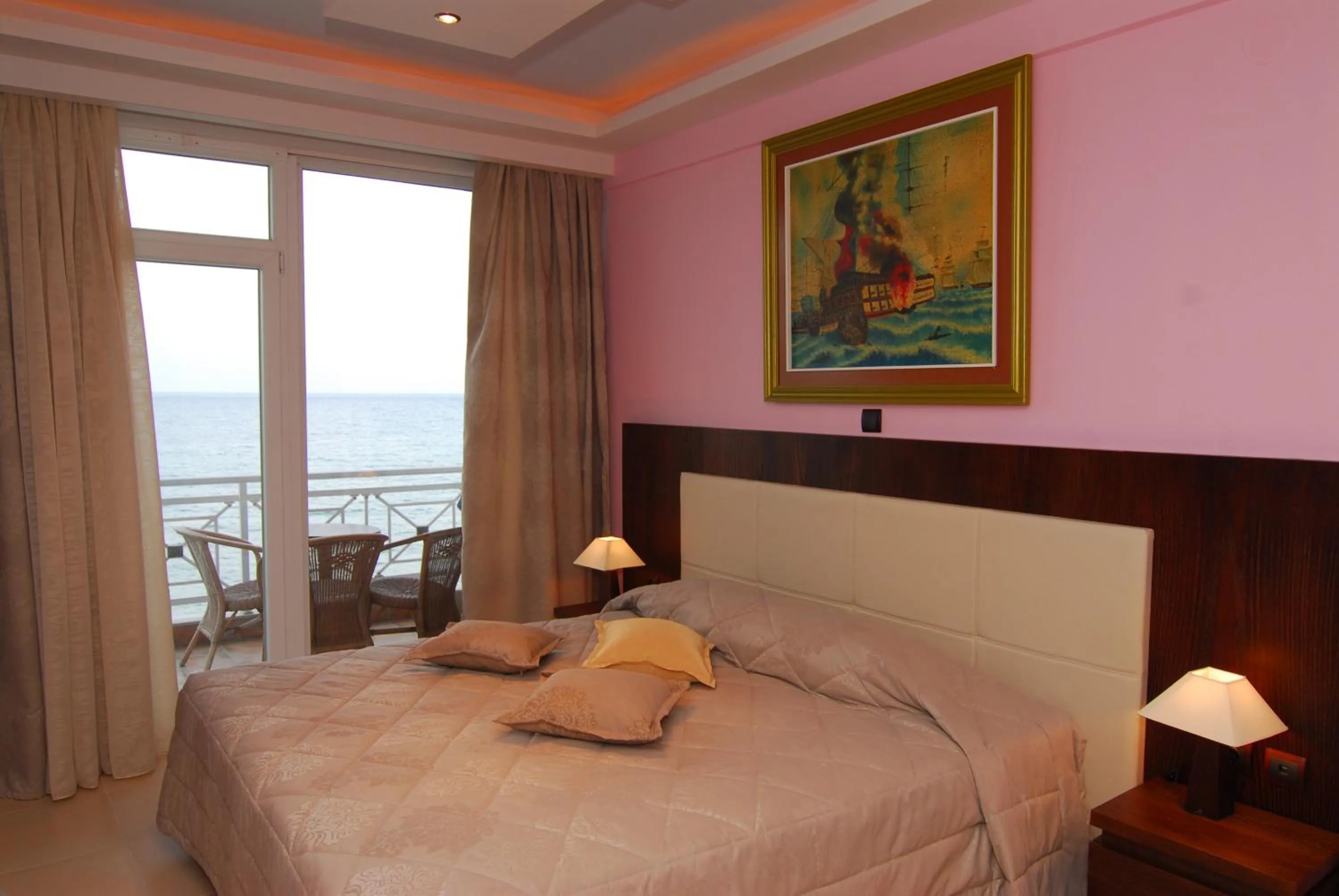 Bed in Panorama Hotel