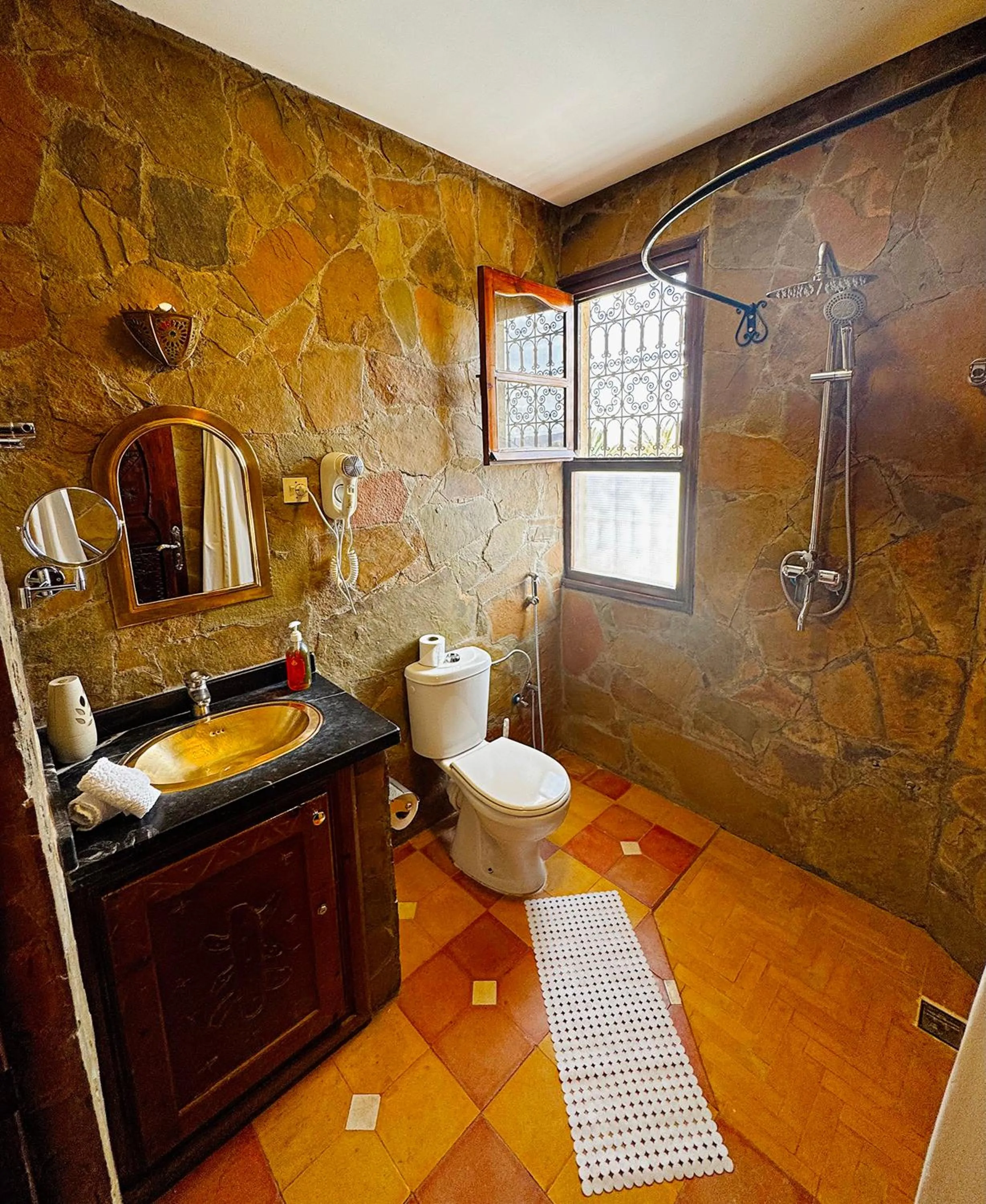 Bathroom in Riad Chay & Boutique