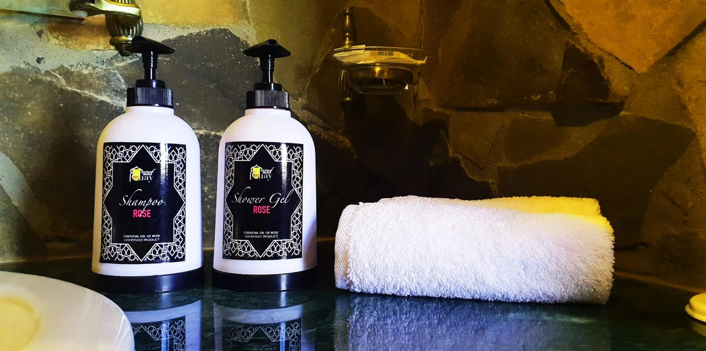 Shower in Riad Chay & Boutique