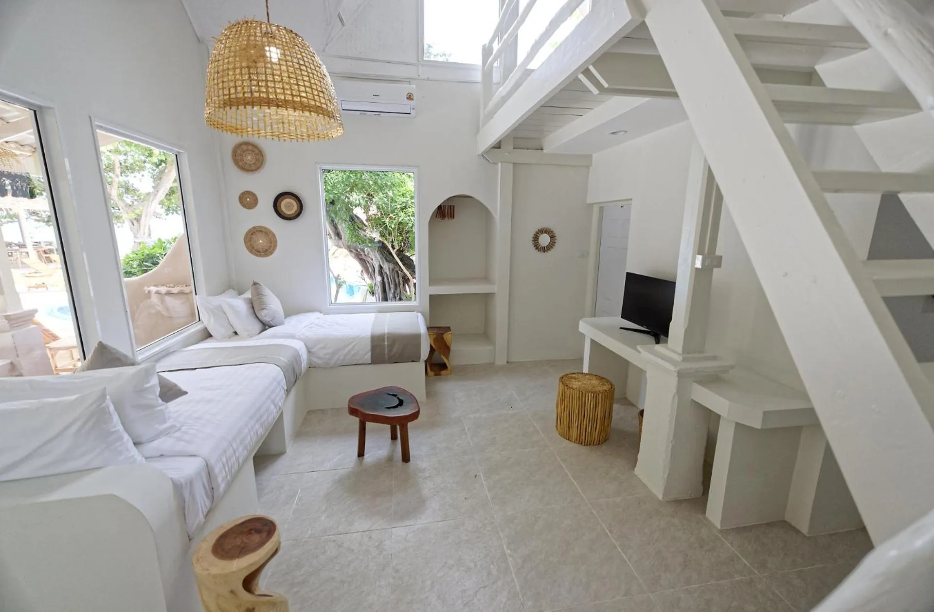 Bed in Blue Turtle Hotel Samui