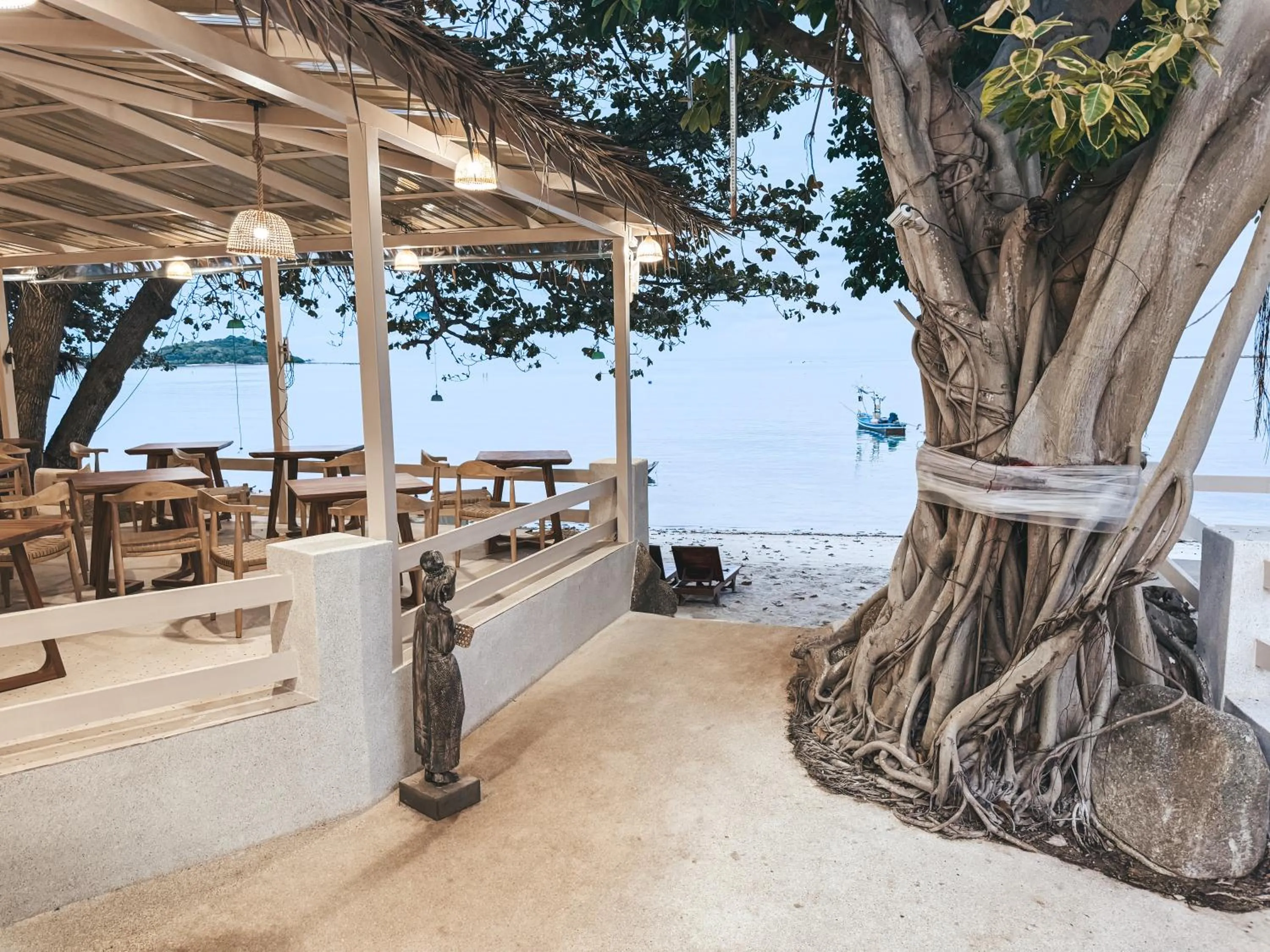 Restaurant/places to eat in Blue Turtle Hotel Samui