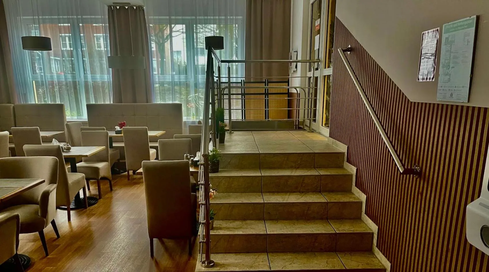 Restaurant/places to eat in Hotel Denbu