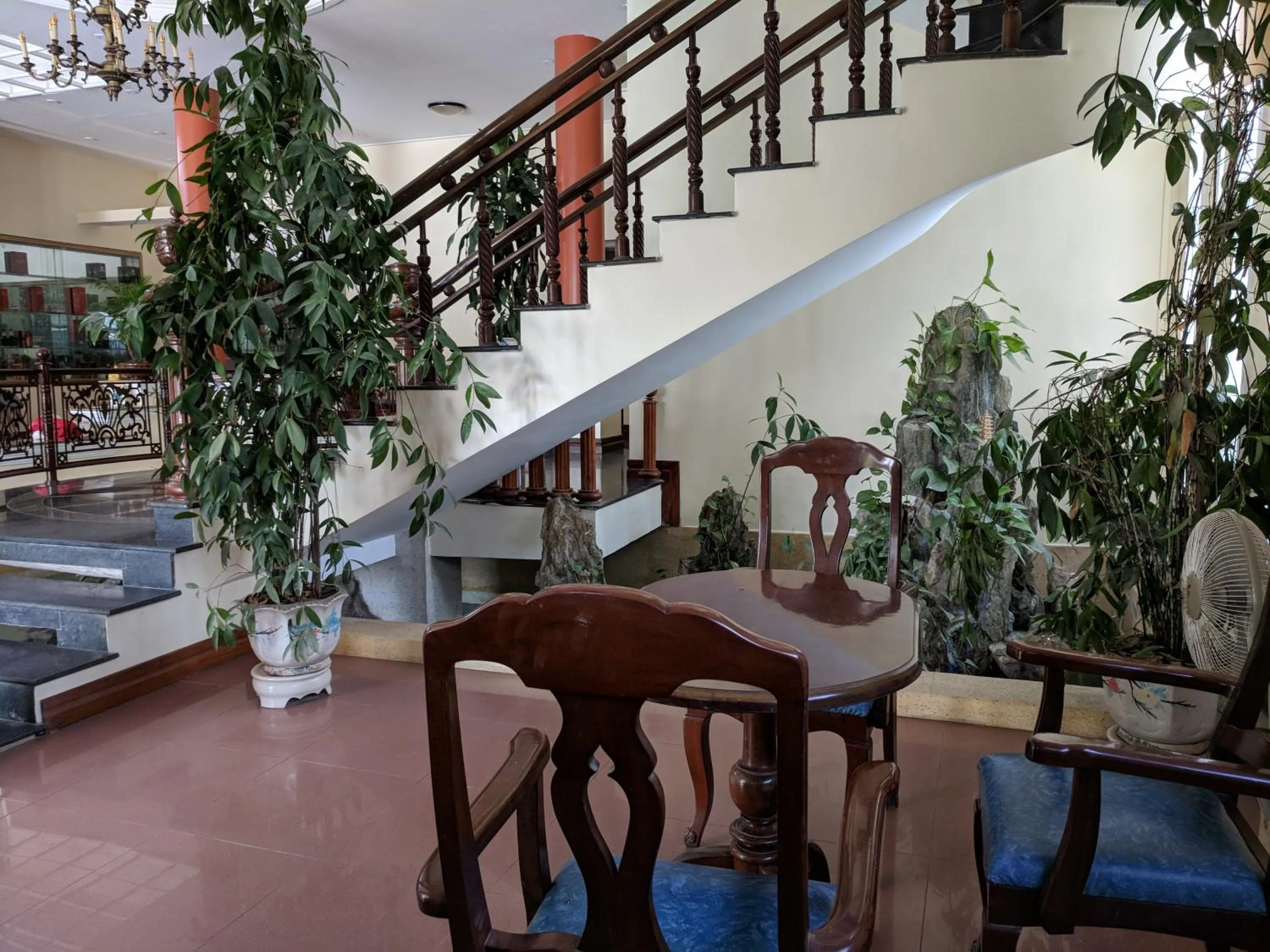 Property building in Khách sạn Đồng Dao