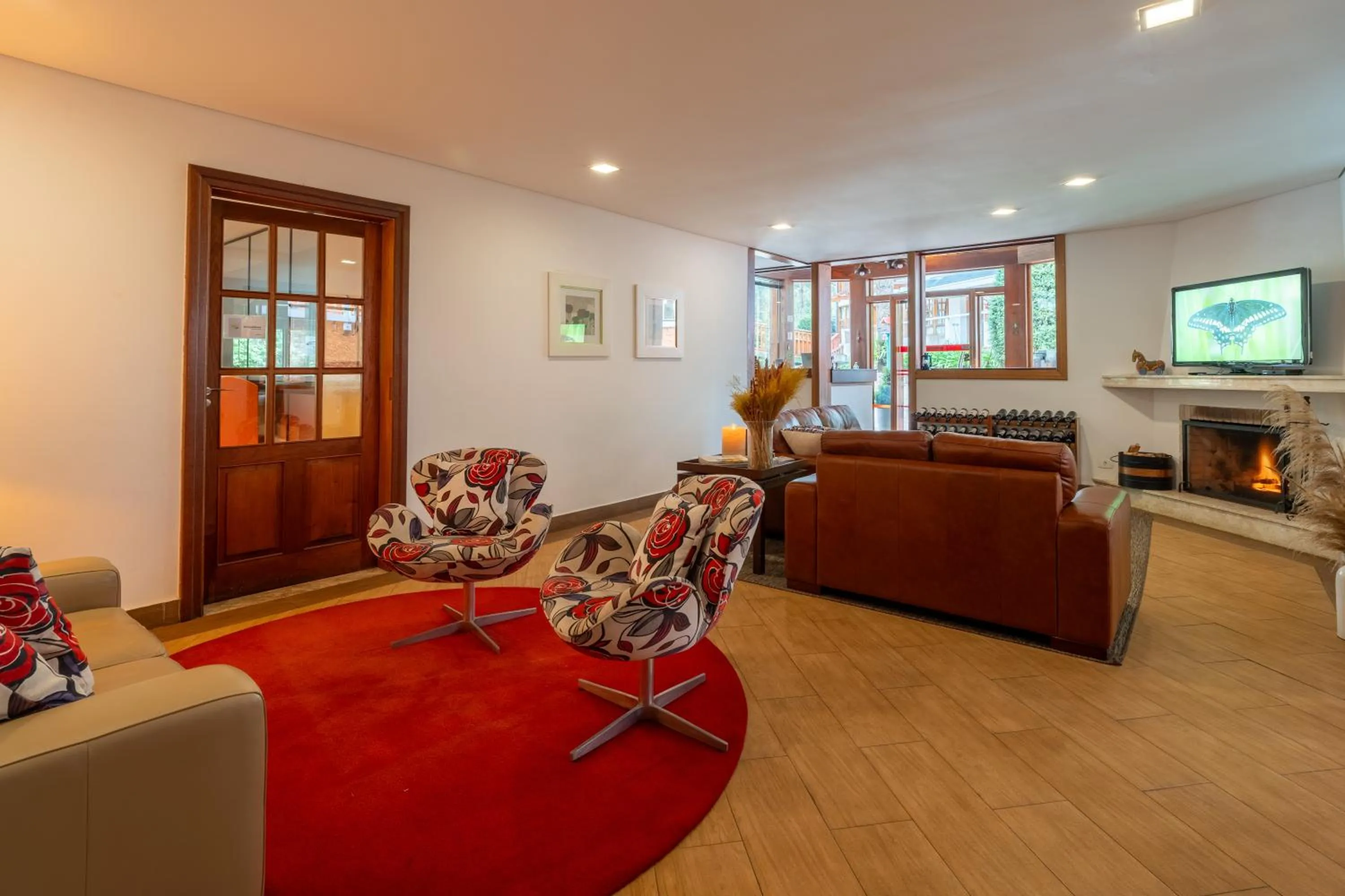 Communal lounge/ TV room in Pousada Campos dos Holandeses - Campos do Jordao