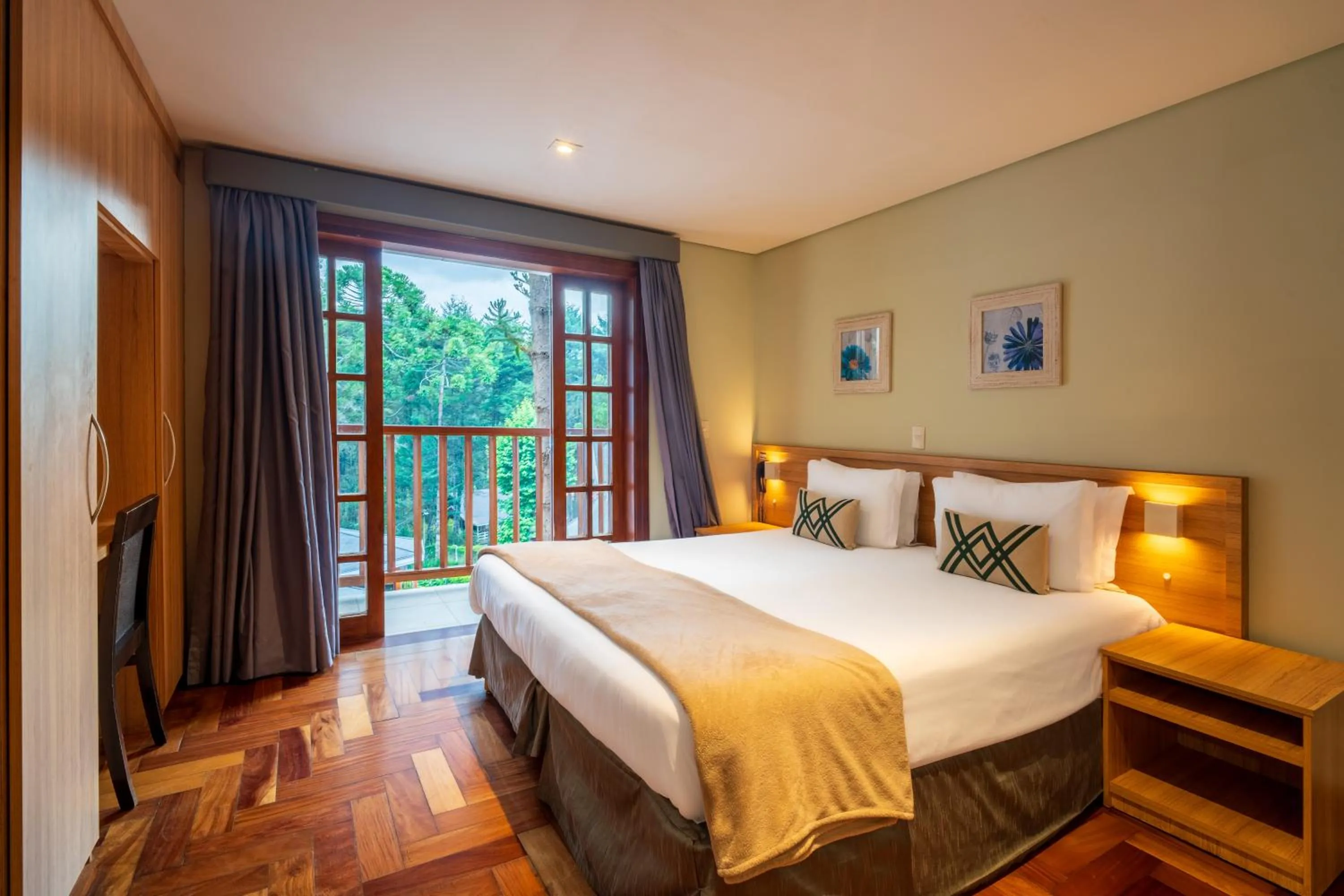 Bed in Pousada Campos dos Holandeses - Campos do Jordao