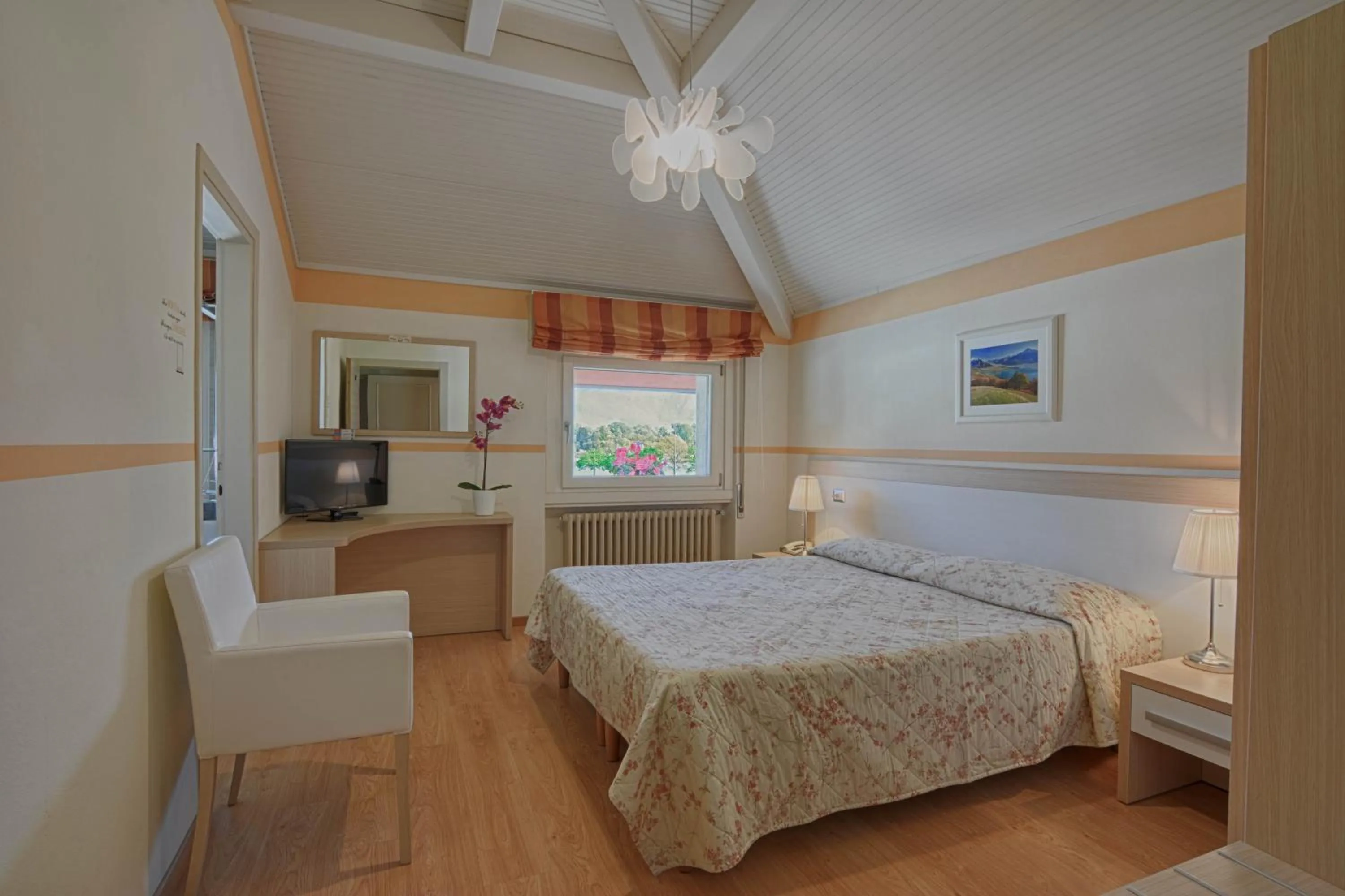 Photo of the whole room, Bed in Hotel Europa - Sorico