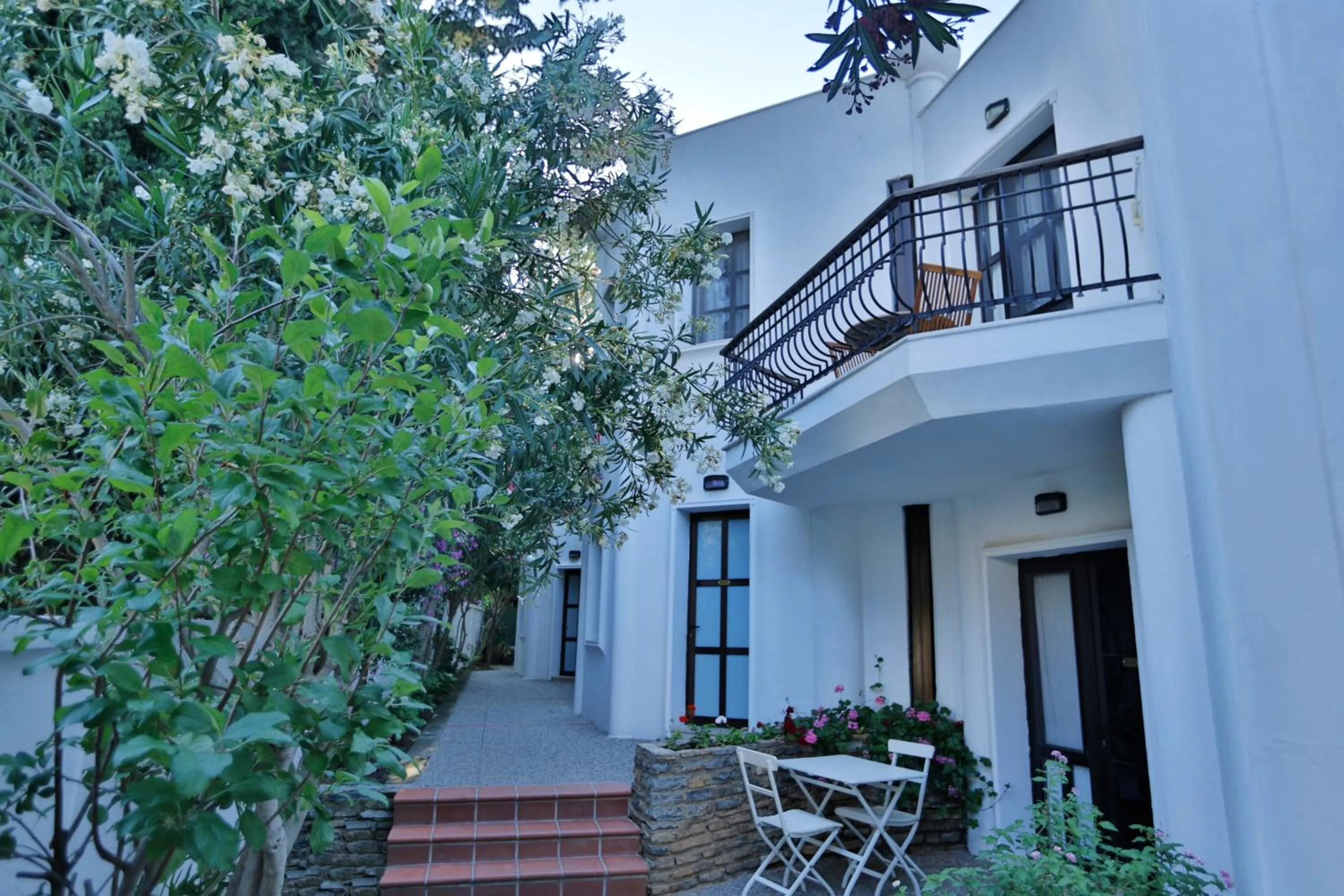 Balcony/Terrace in Torbahan Hotel