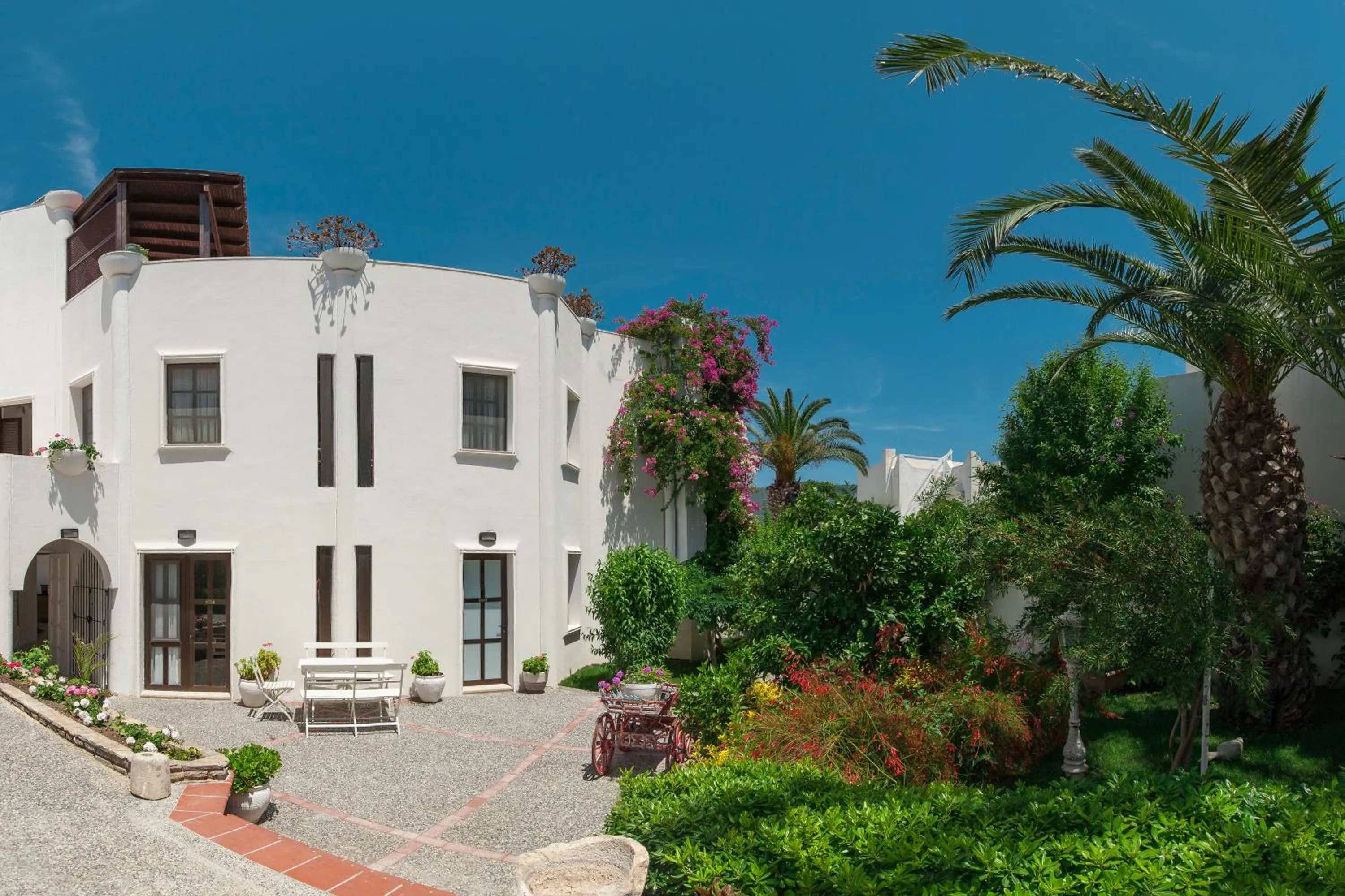 Facade/entrance in Torbahan Hotel