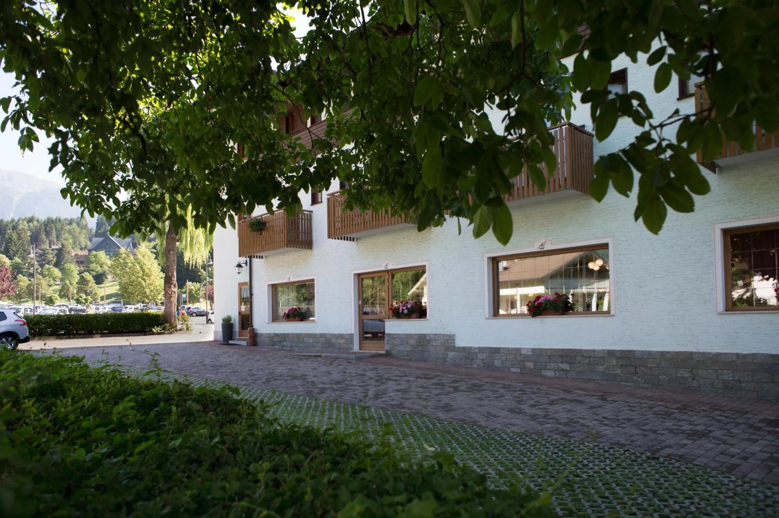 Property building in Casteluce Hotel Funivie