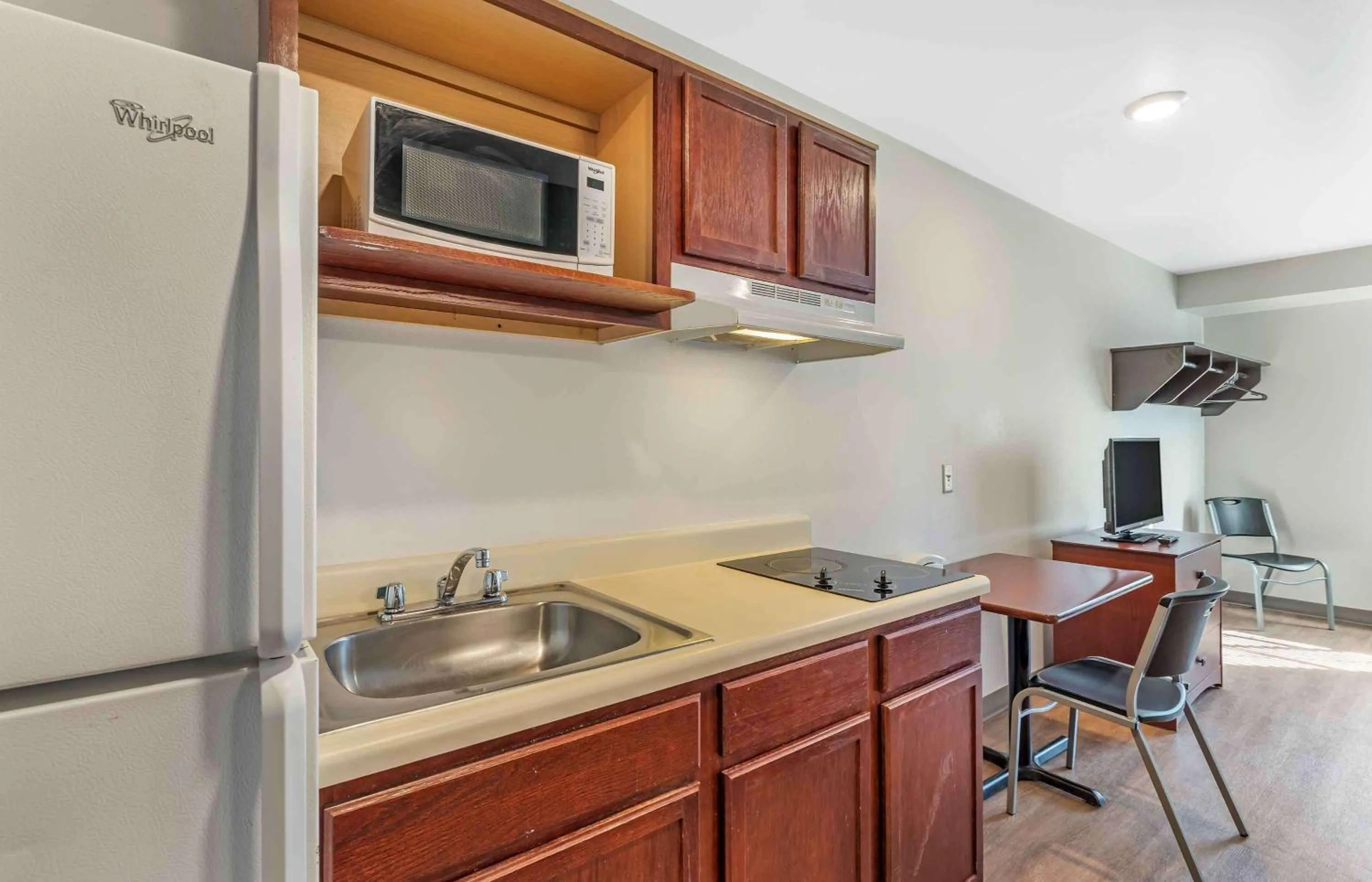 Bedroom in Extended Stay America Select Suites - Little Rock - Southwest