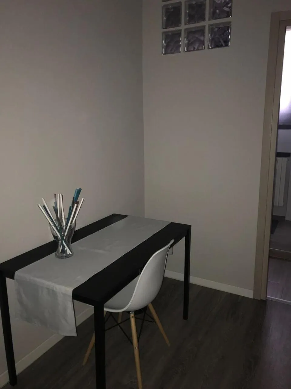 Decorative detail in Raya 28