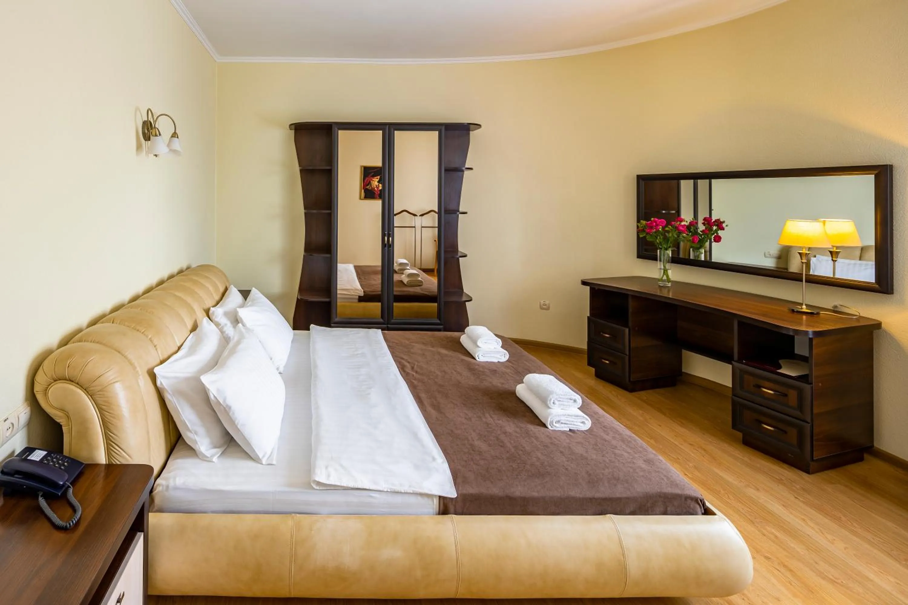 Photo of the whole room, Bed in Hotel Galaktika