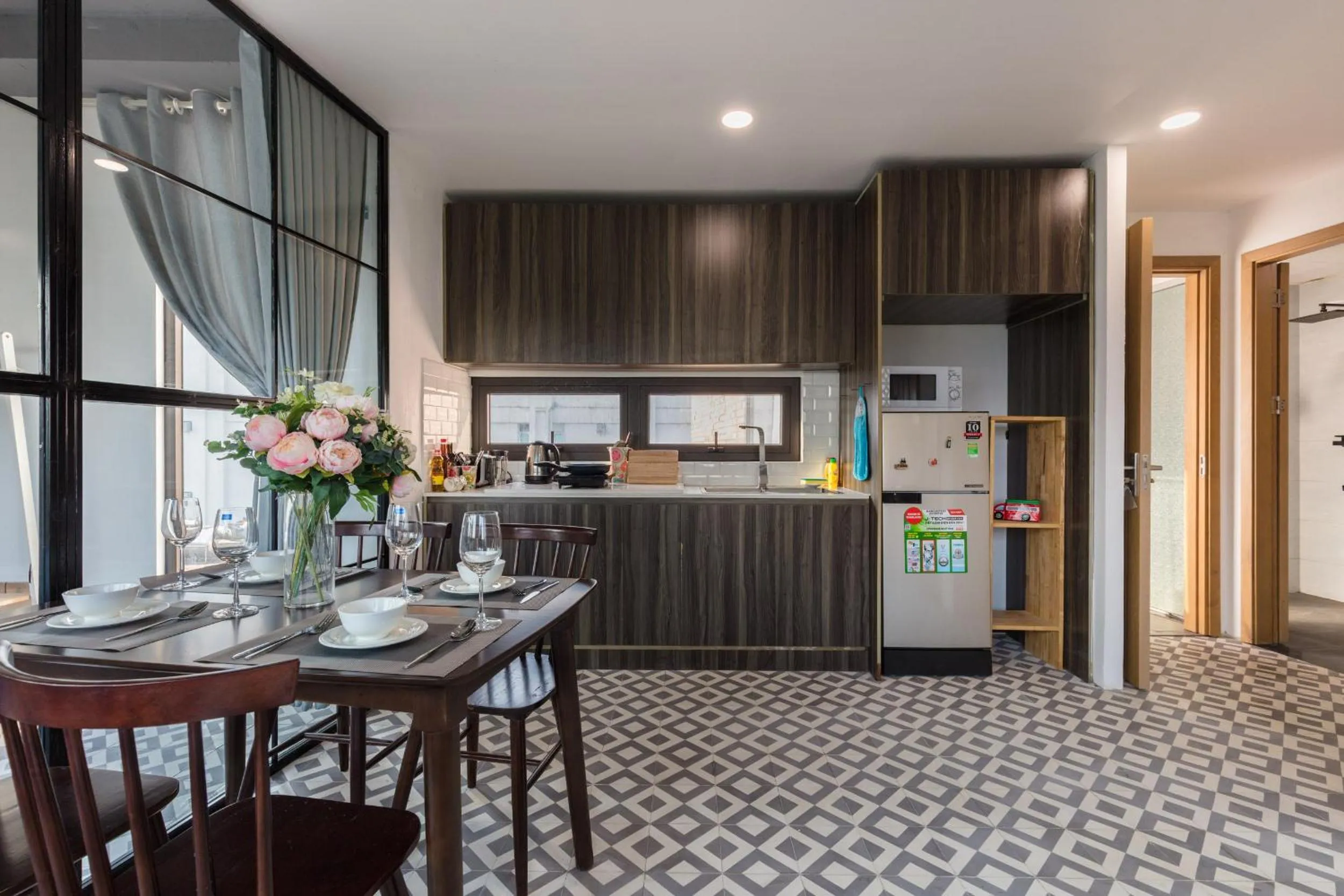 Kitchen or kitchenette in SaziHome Le Thanh Tong Hanoi