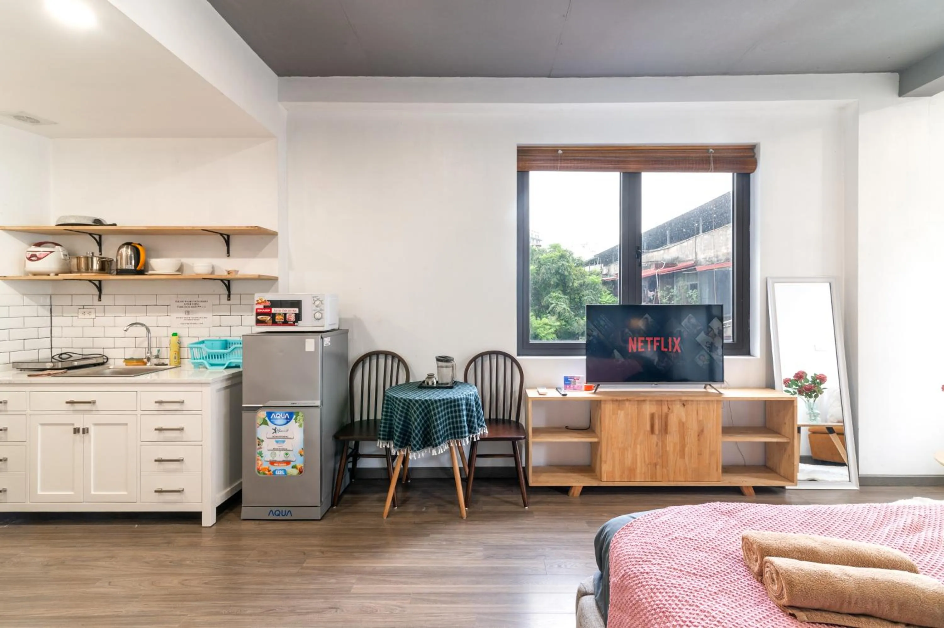 Seating area in SaziHome Le Thanh Tong Hanoi