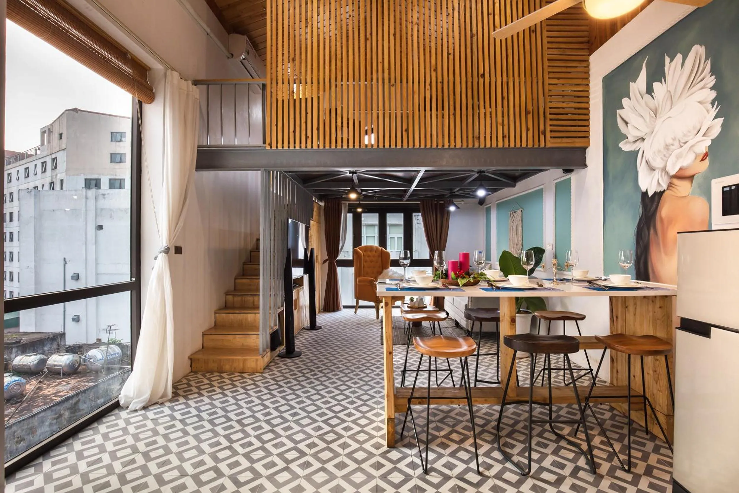 Photo of the whole room in SaziHome Le Thanh Tong Hanoi