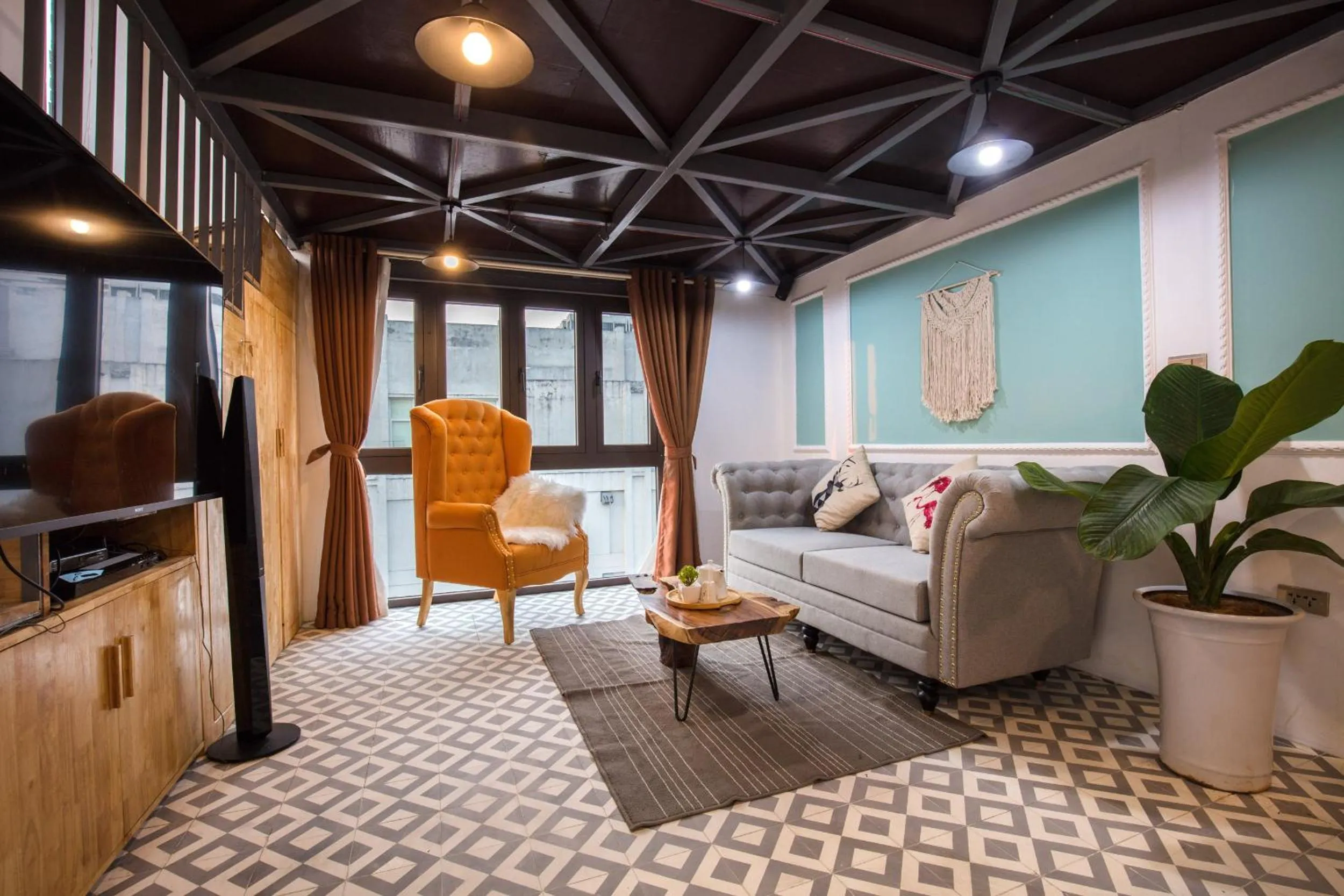 Living room in SaziHome Le Thanh Tong Hanoi