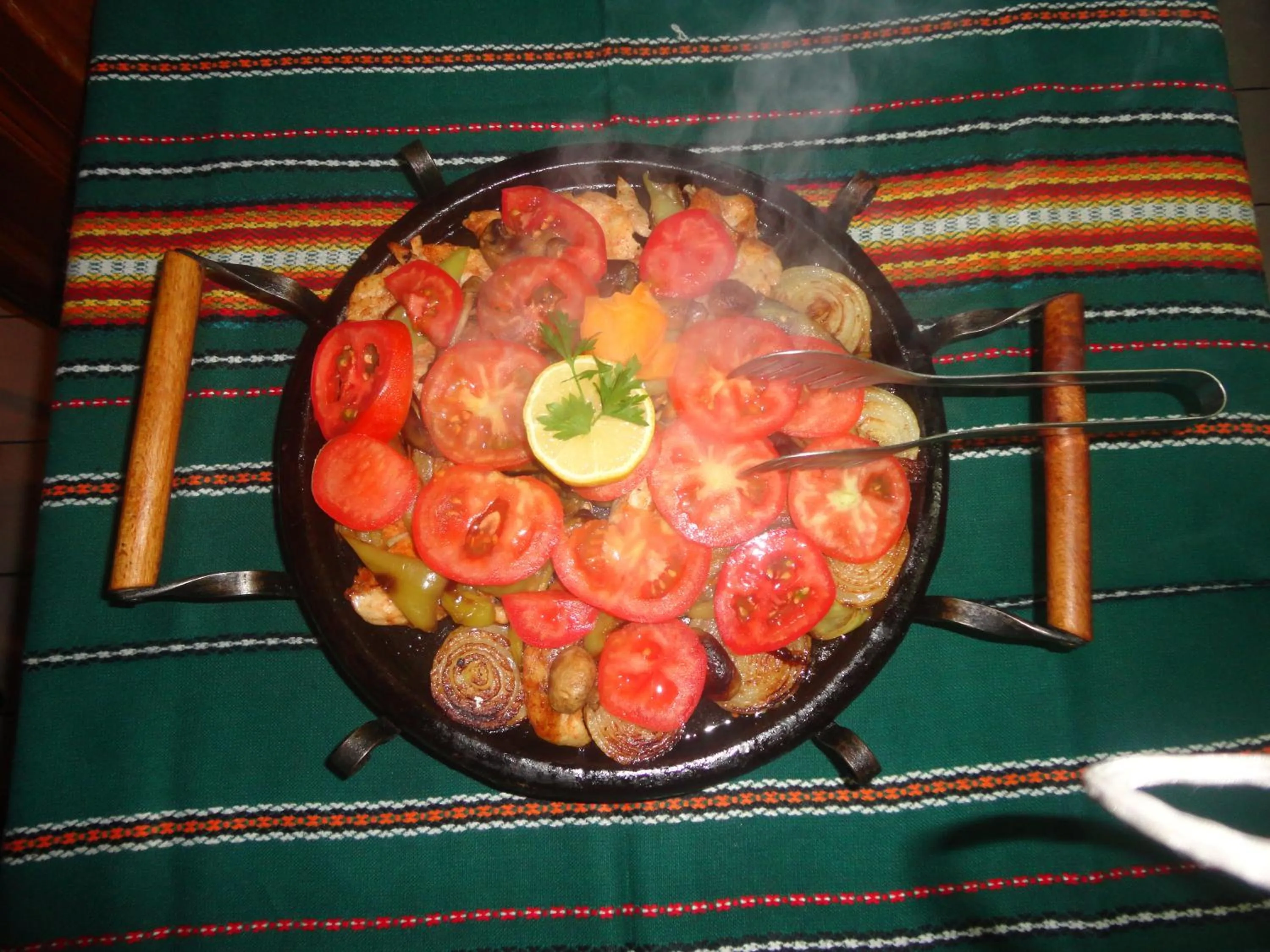 Food and drinks in Chuchura Family Hotel