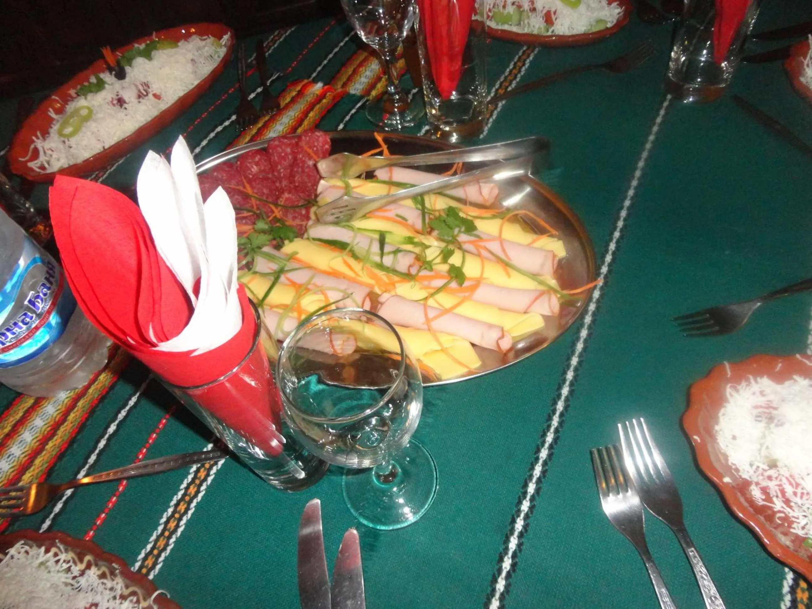 Food and drinks in Chuchura Family Hotel